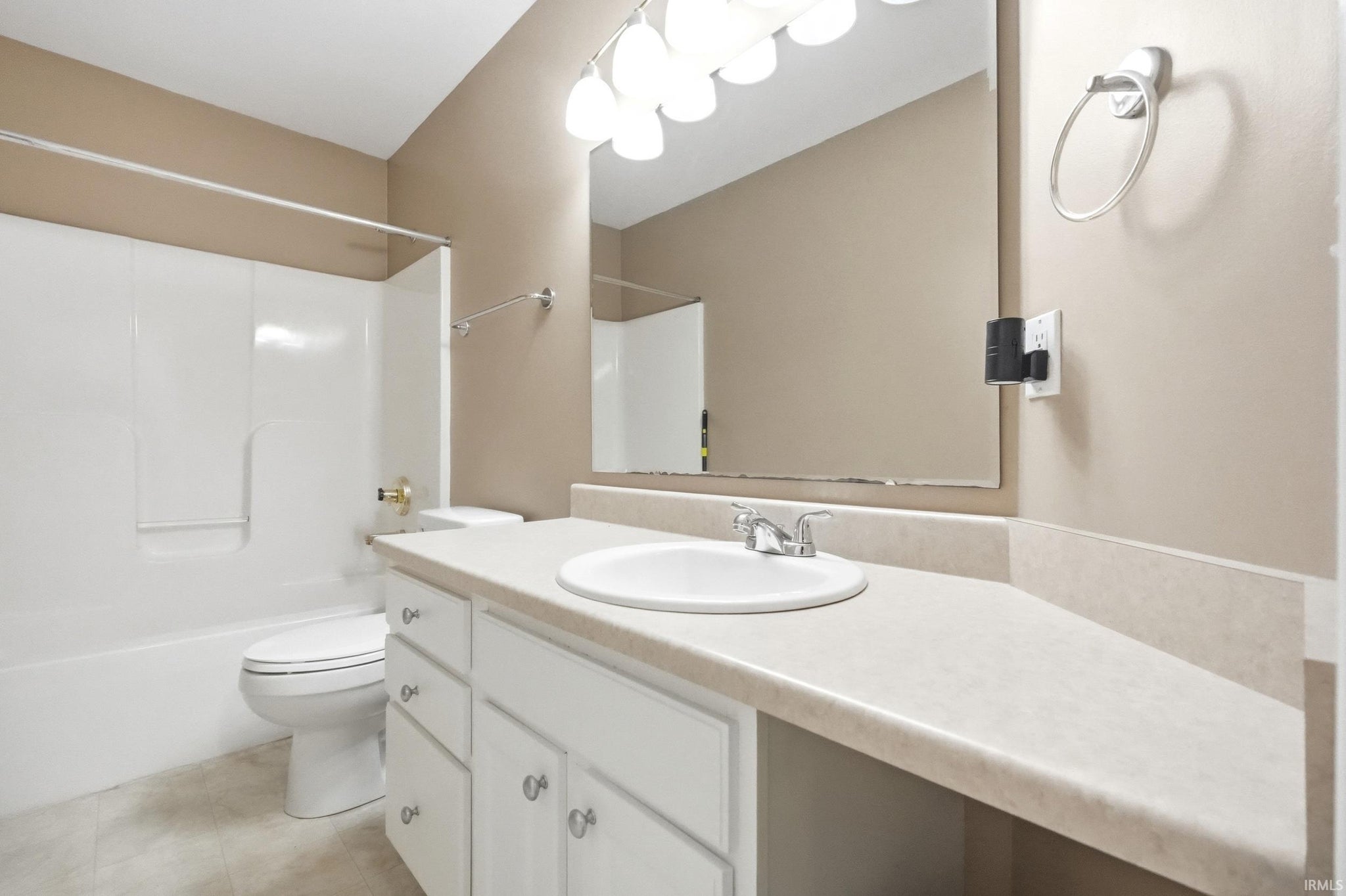 Image of 6224 Hathaway Road