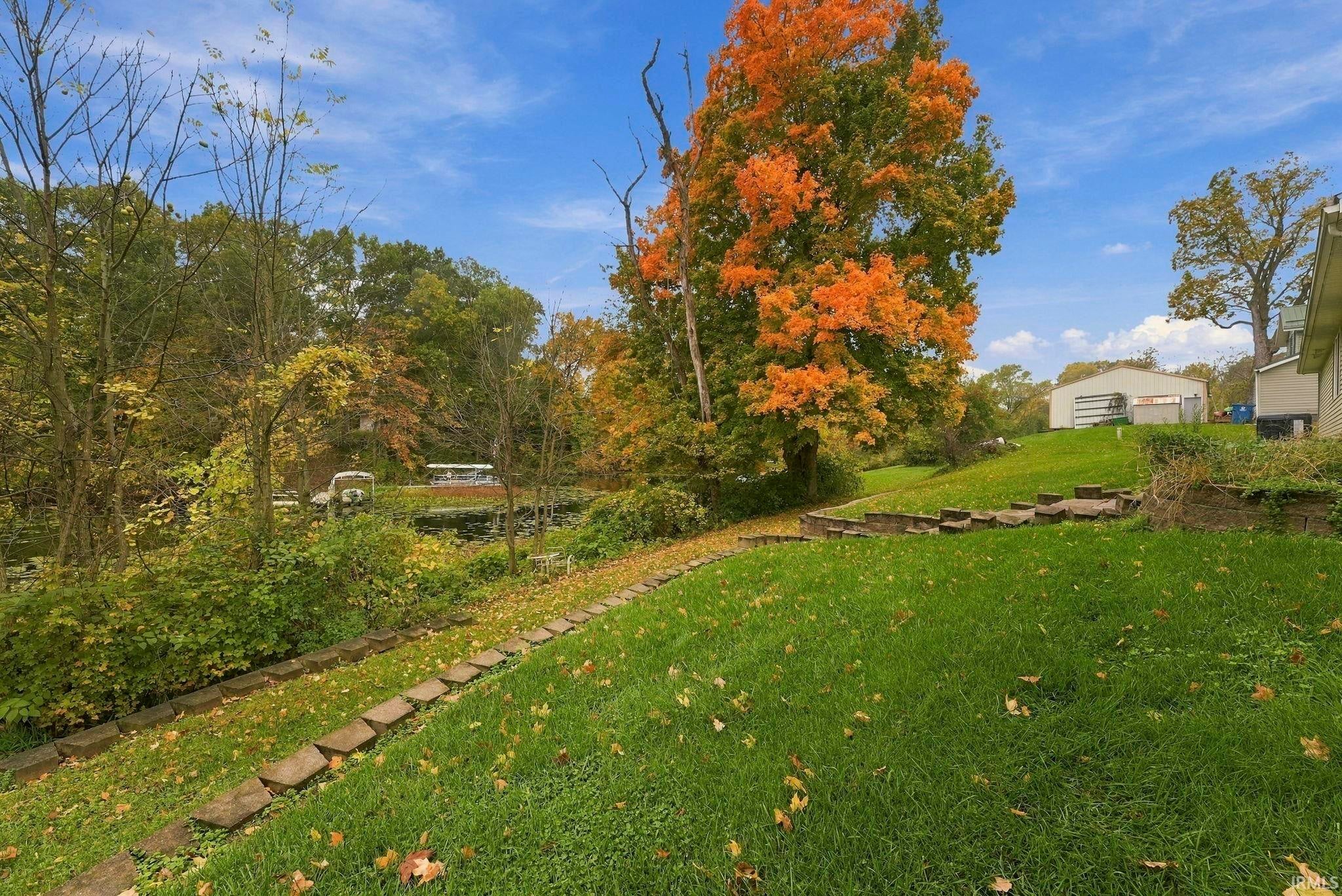 Image of 9540 E 500 South Road