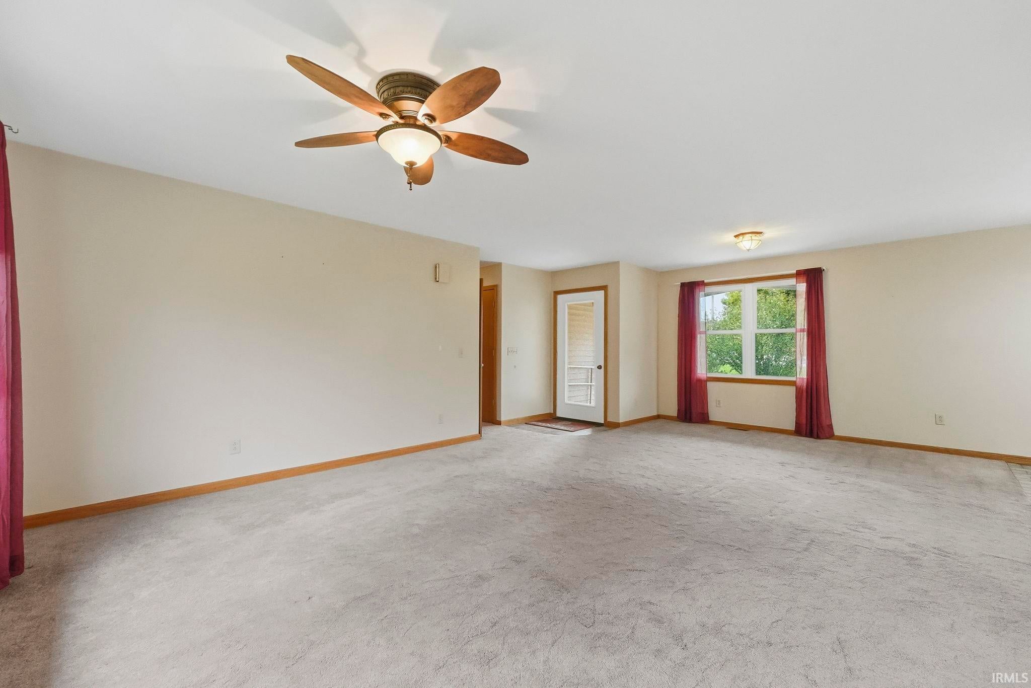 Image of 9540 E 500 South Road