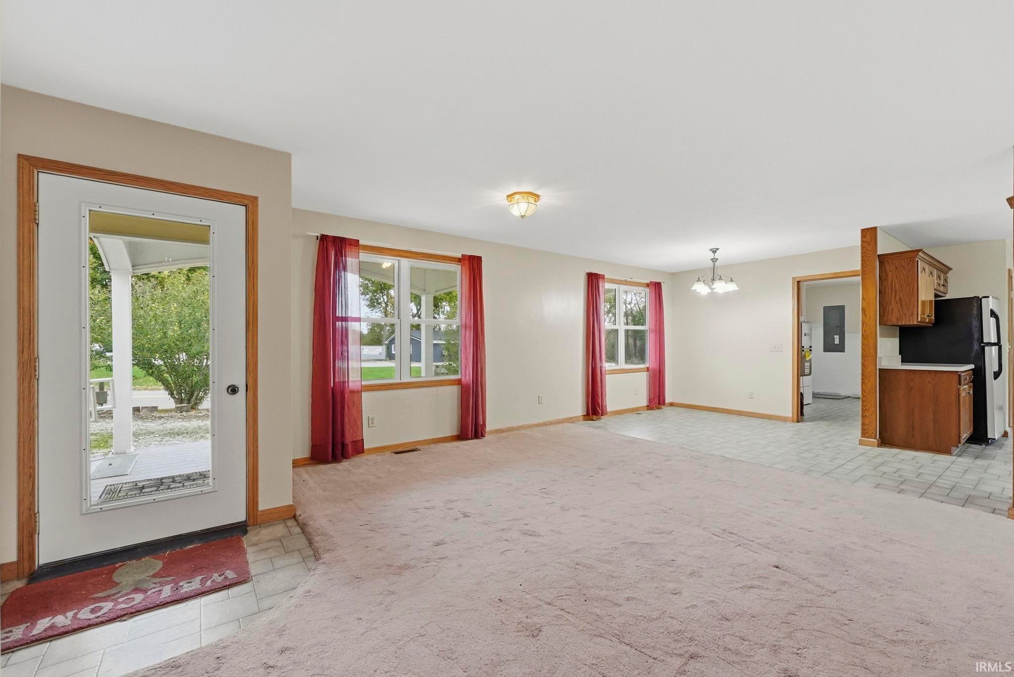 Image of 9540 E 500 South Road