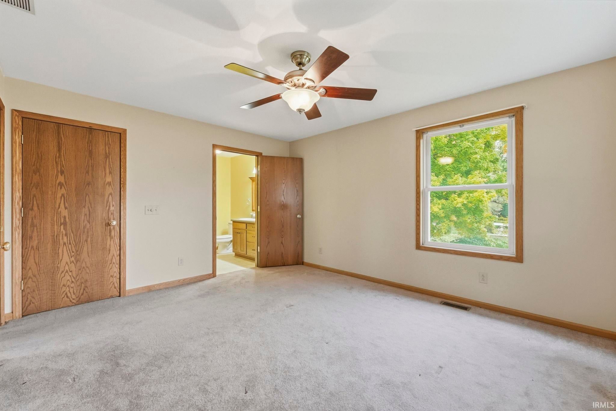Image of 9540 E 500 South Road