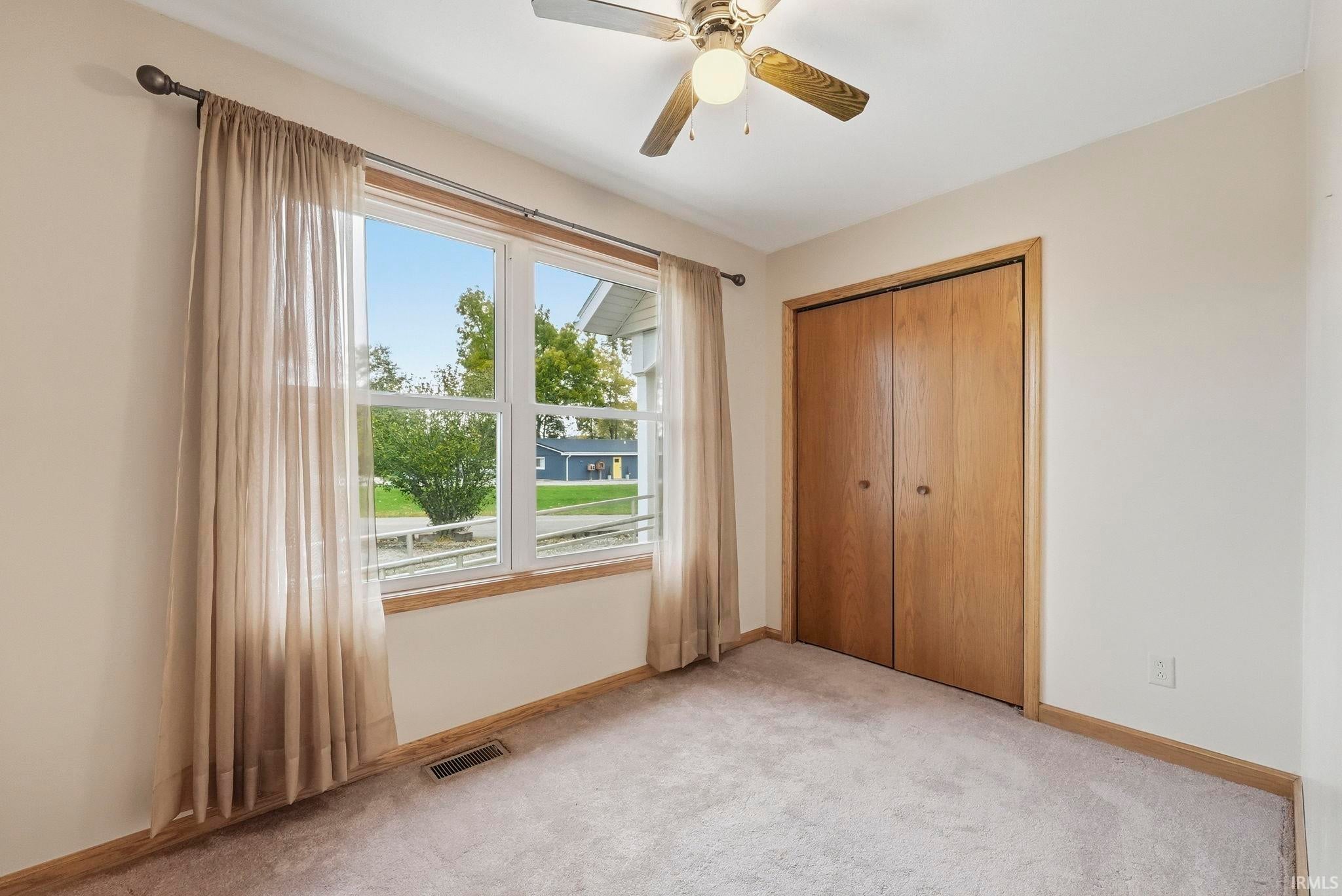 Image of 9540 E 500 South Road