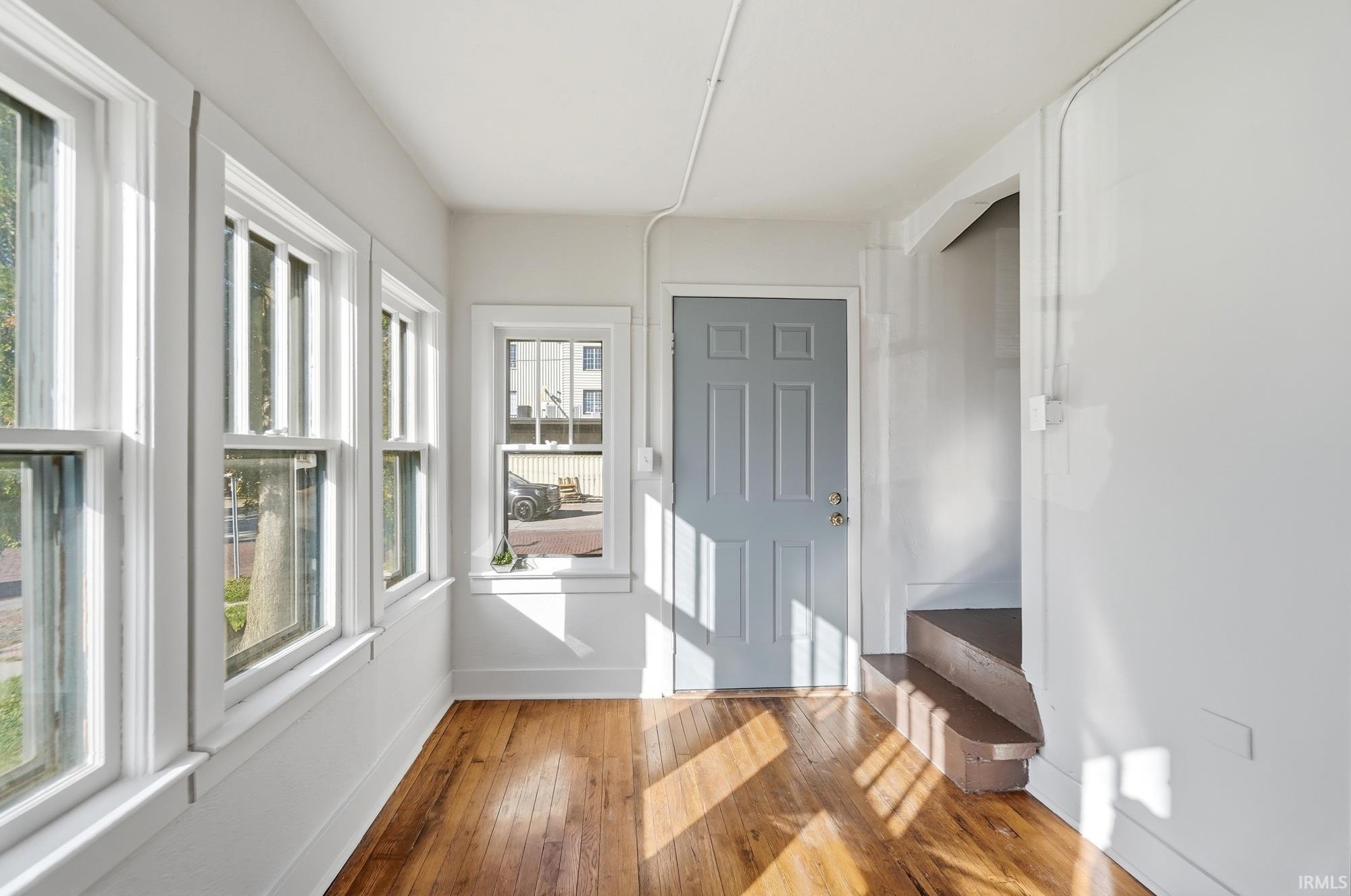 Image of 704 Davis Street