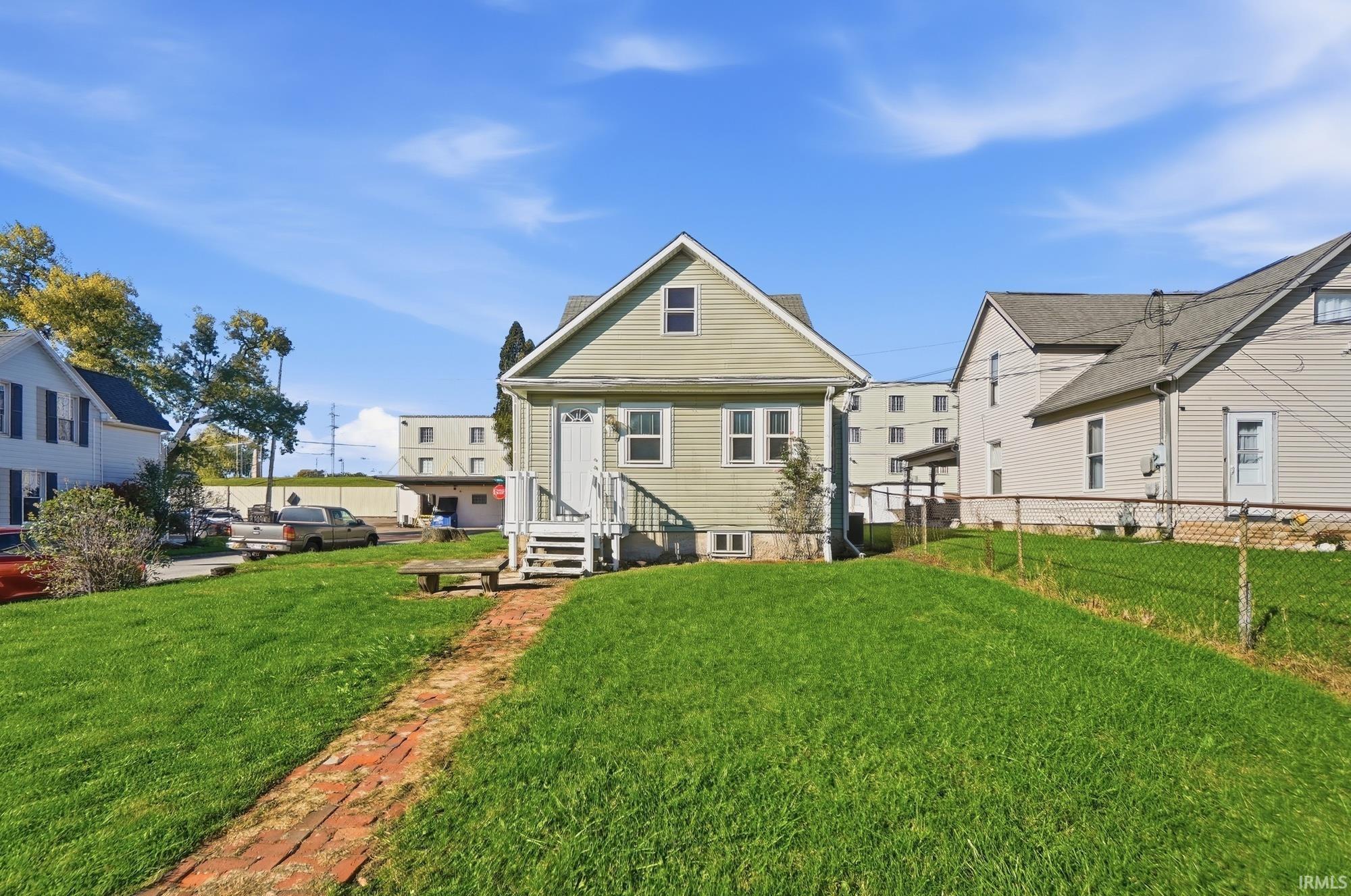 Image of 704 Davis Street
