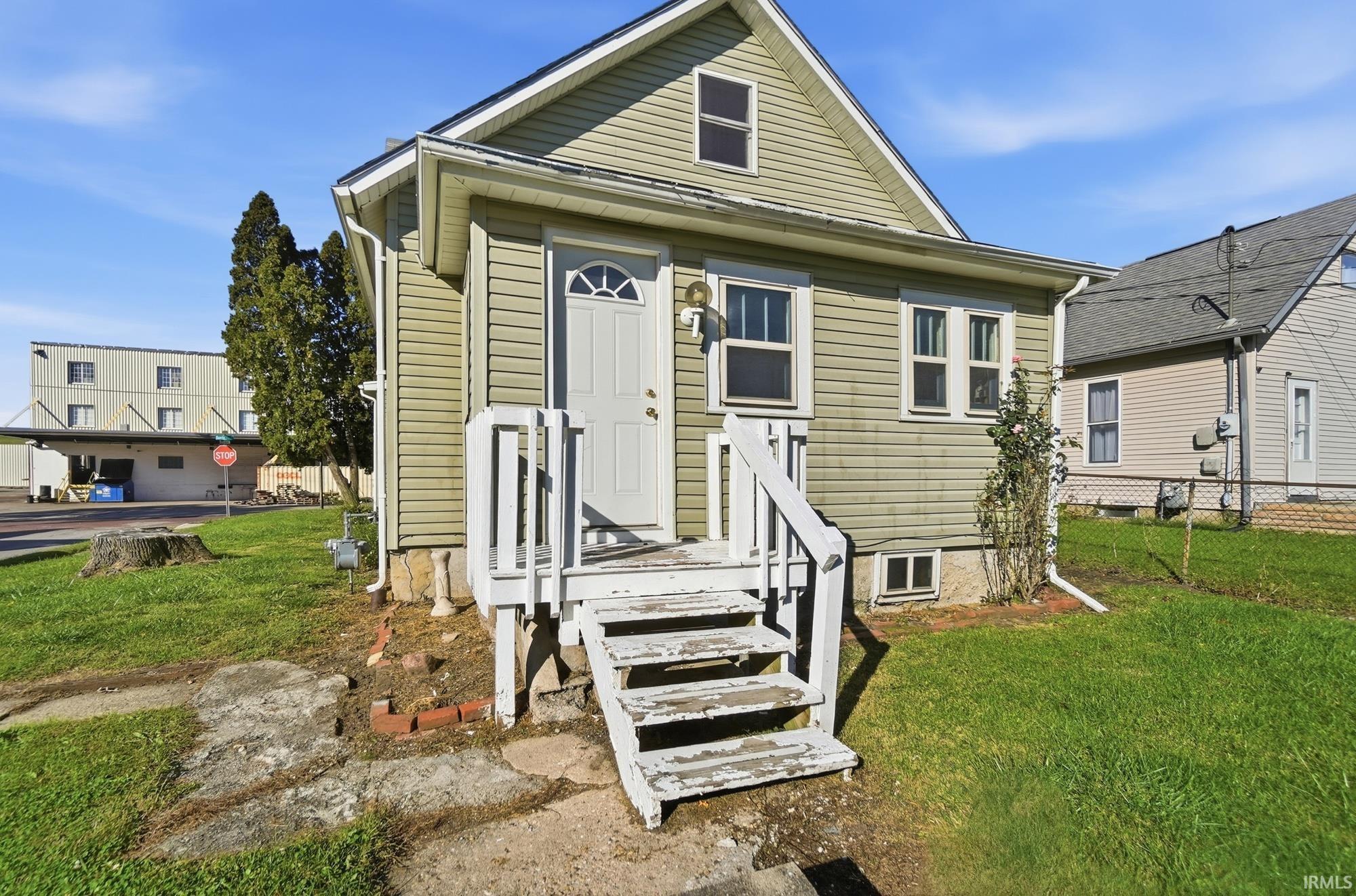 Image of 704 Davis Street