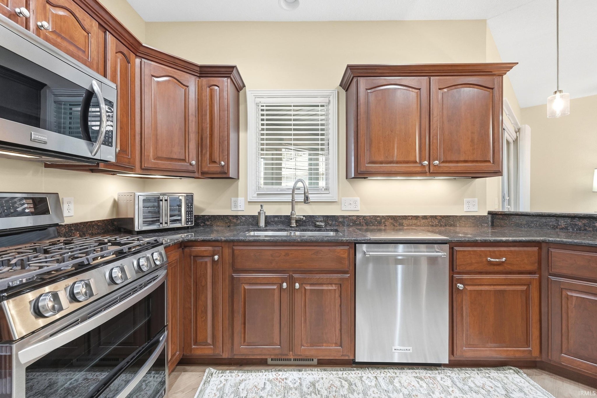 Image of 9513 Courtyard Cove
