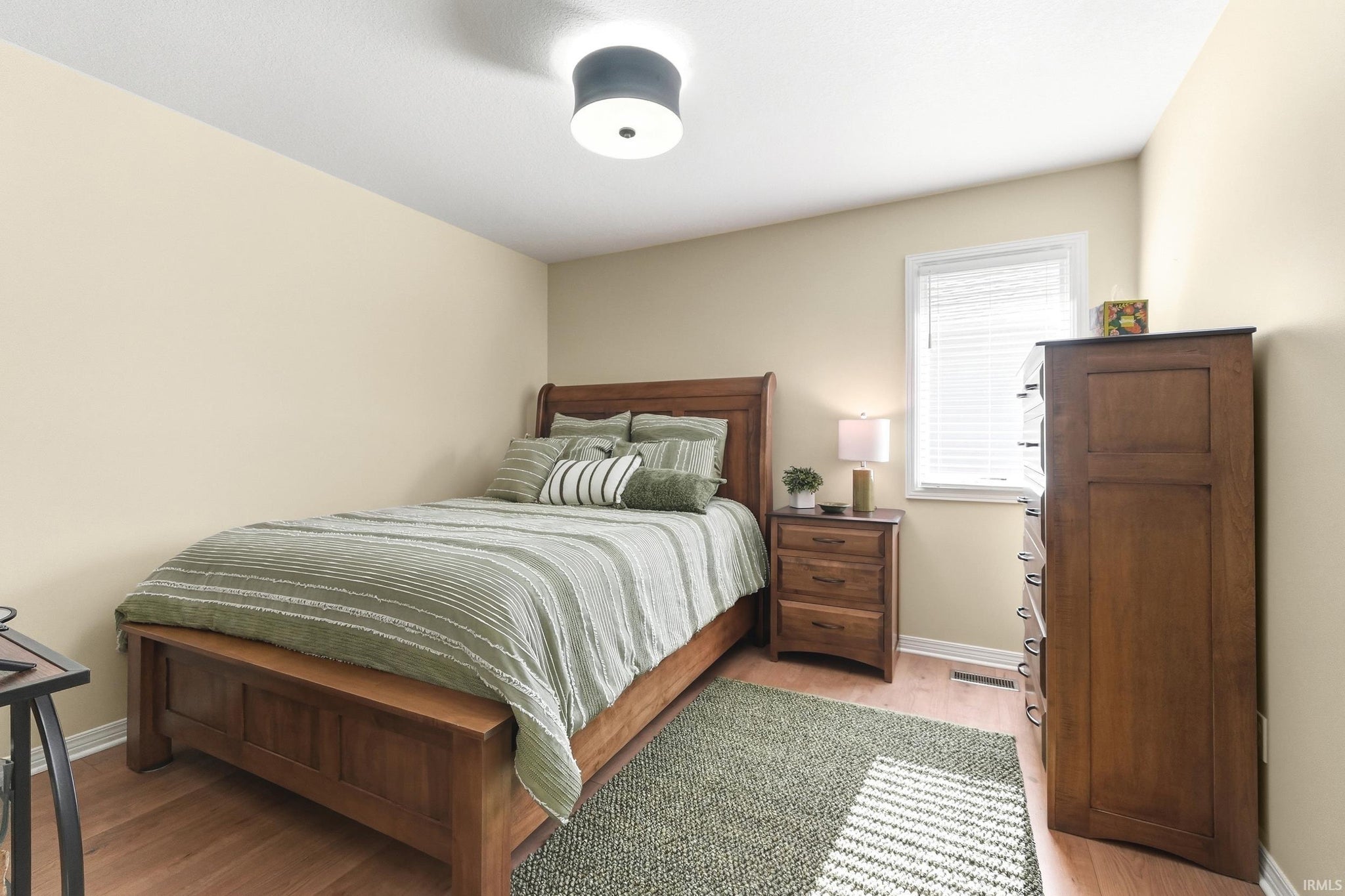 Image of 9513 Courtyard Cove