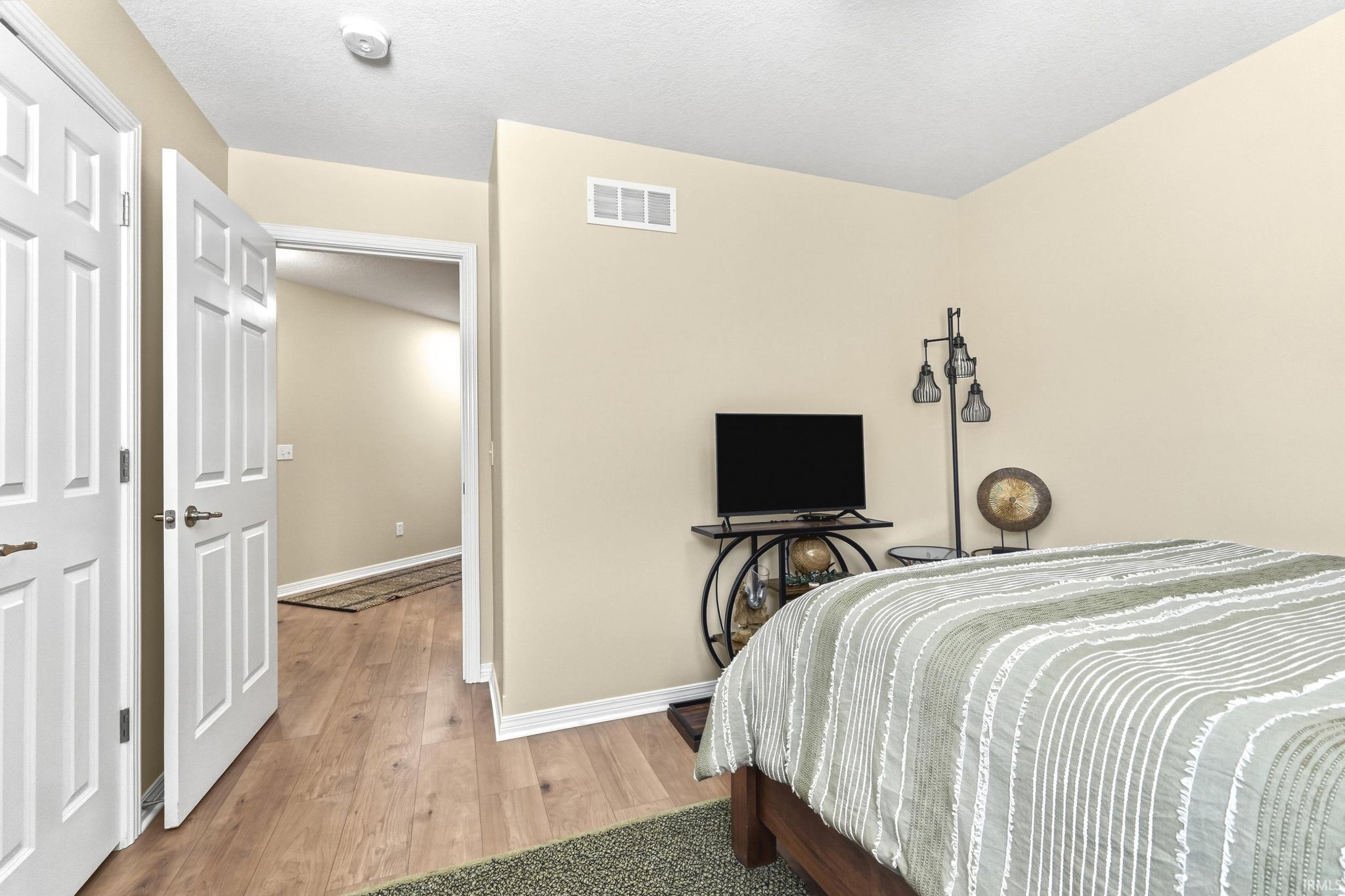 Image of 9513 Courtyard Cove