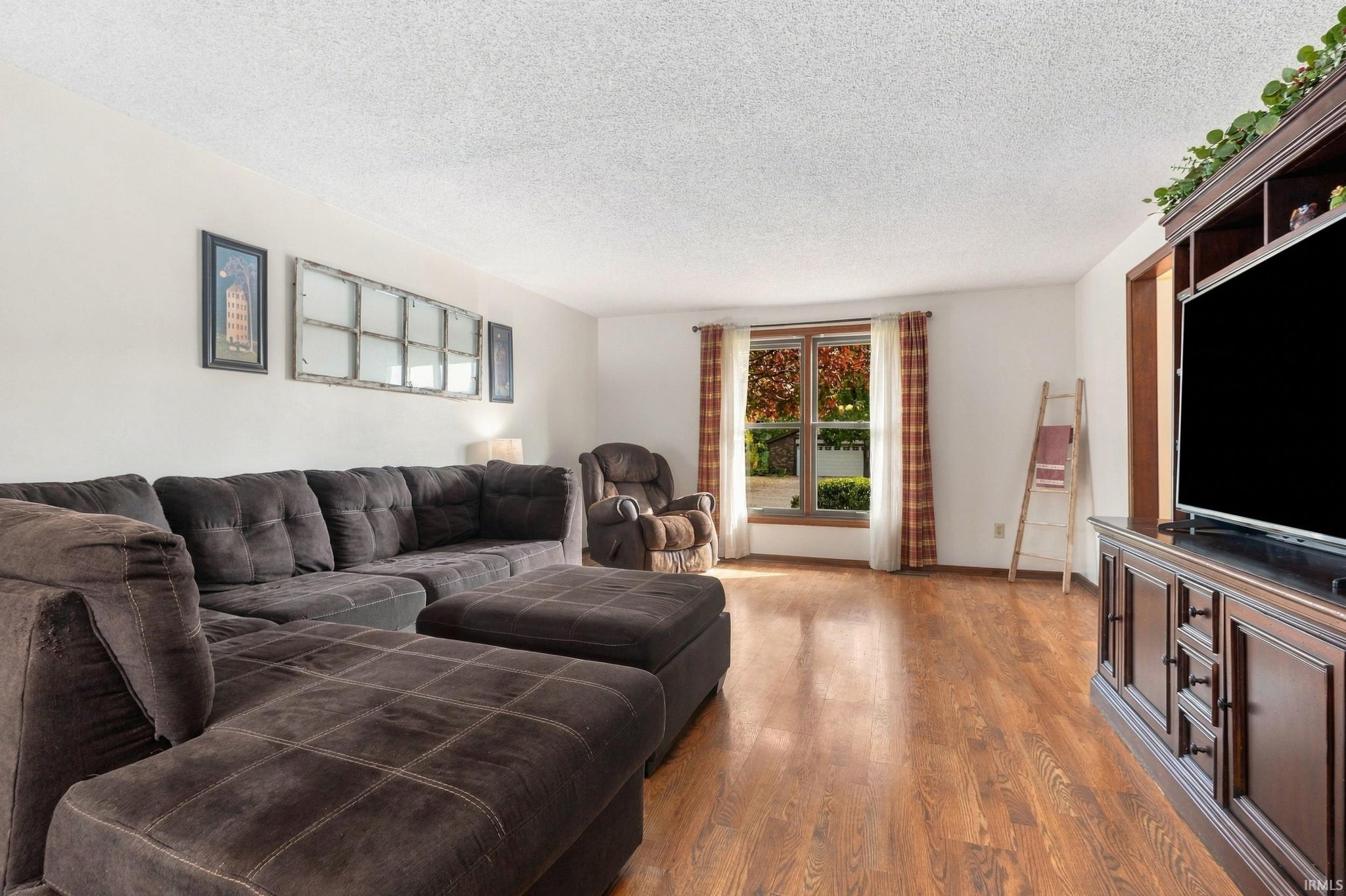 Image of 4616 Live Oak Boulevard