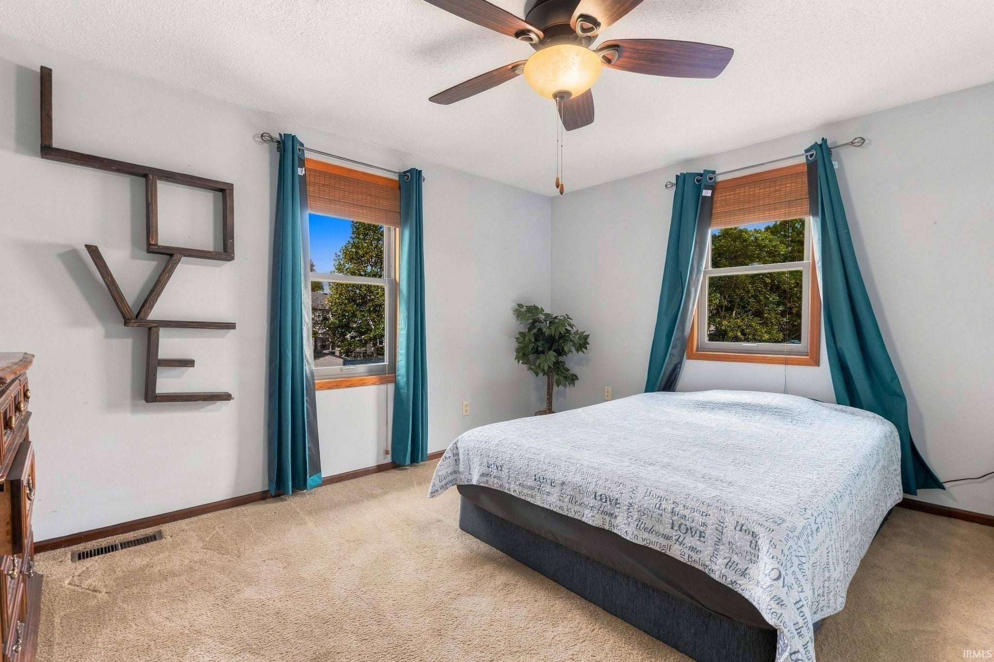 Image of 4616 Live Oak Boulevard