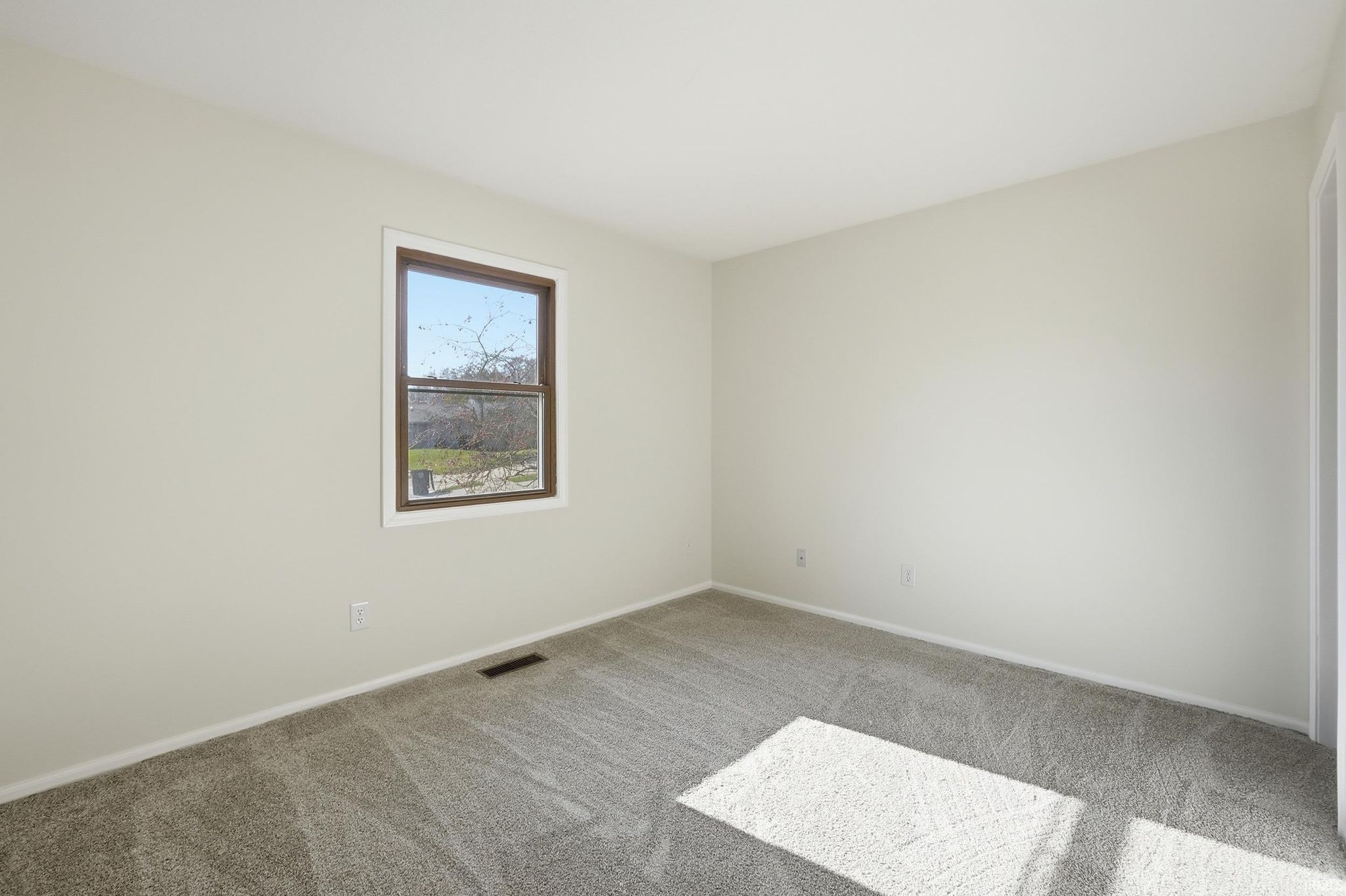 Image of 3901 Ravenscliff Place