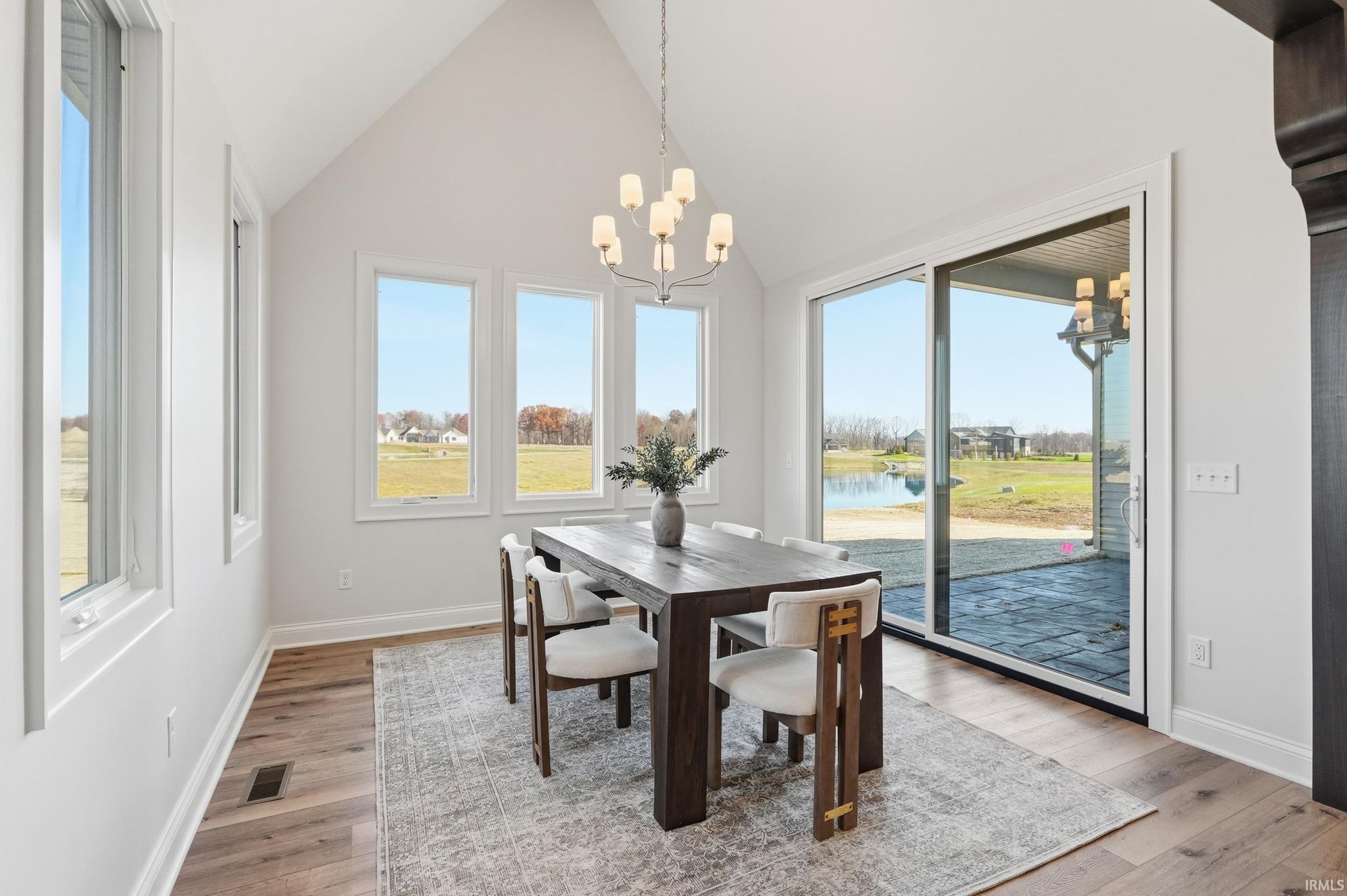 Image of 8550 Artemis Lane
