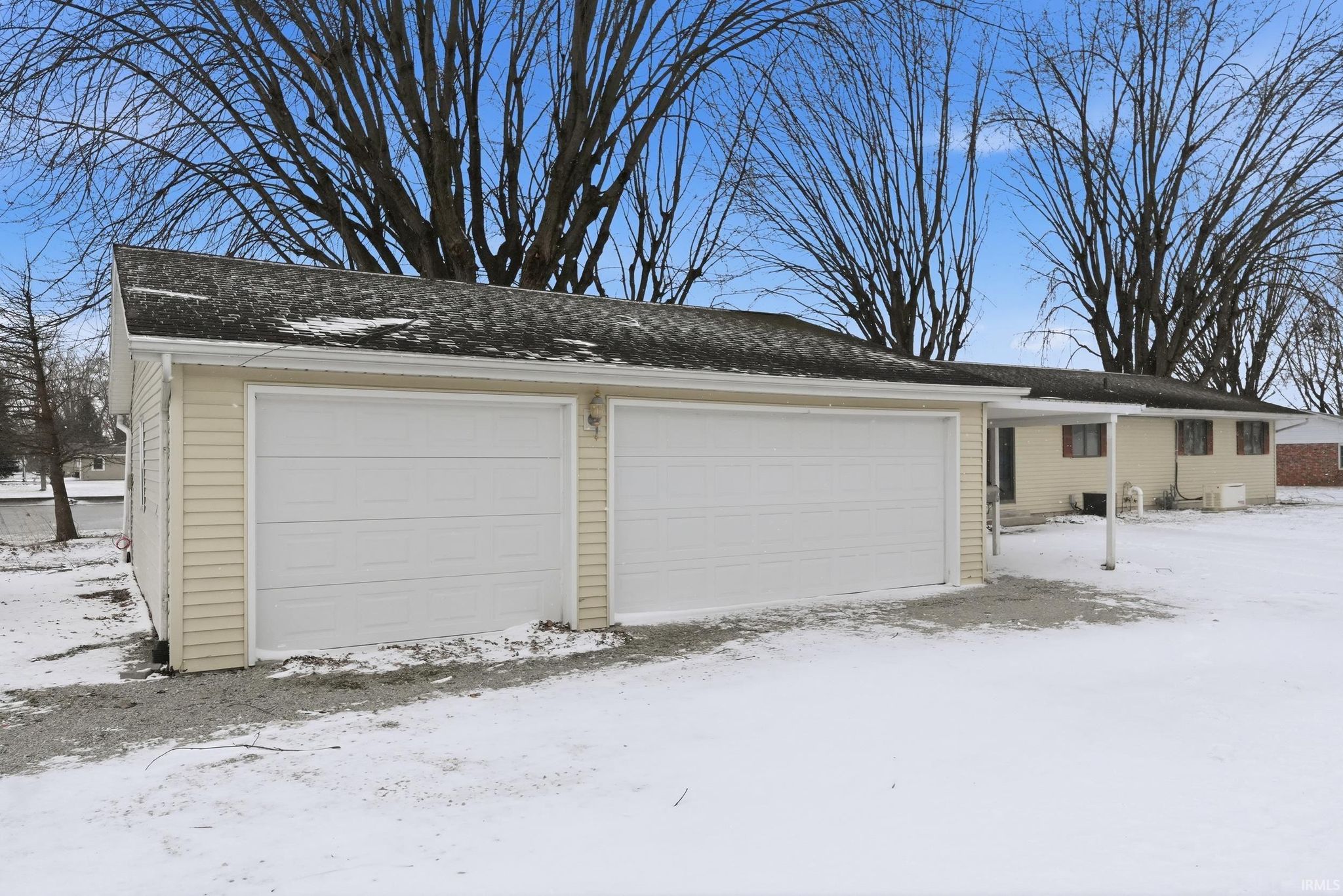 0690 E 635 S - Dallas Lake.