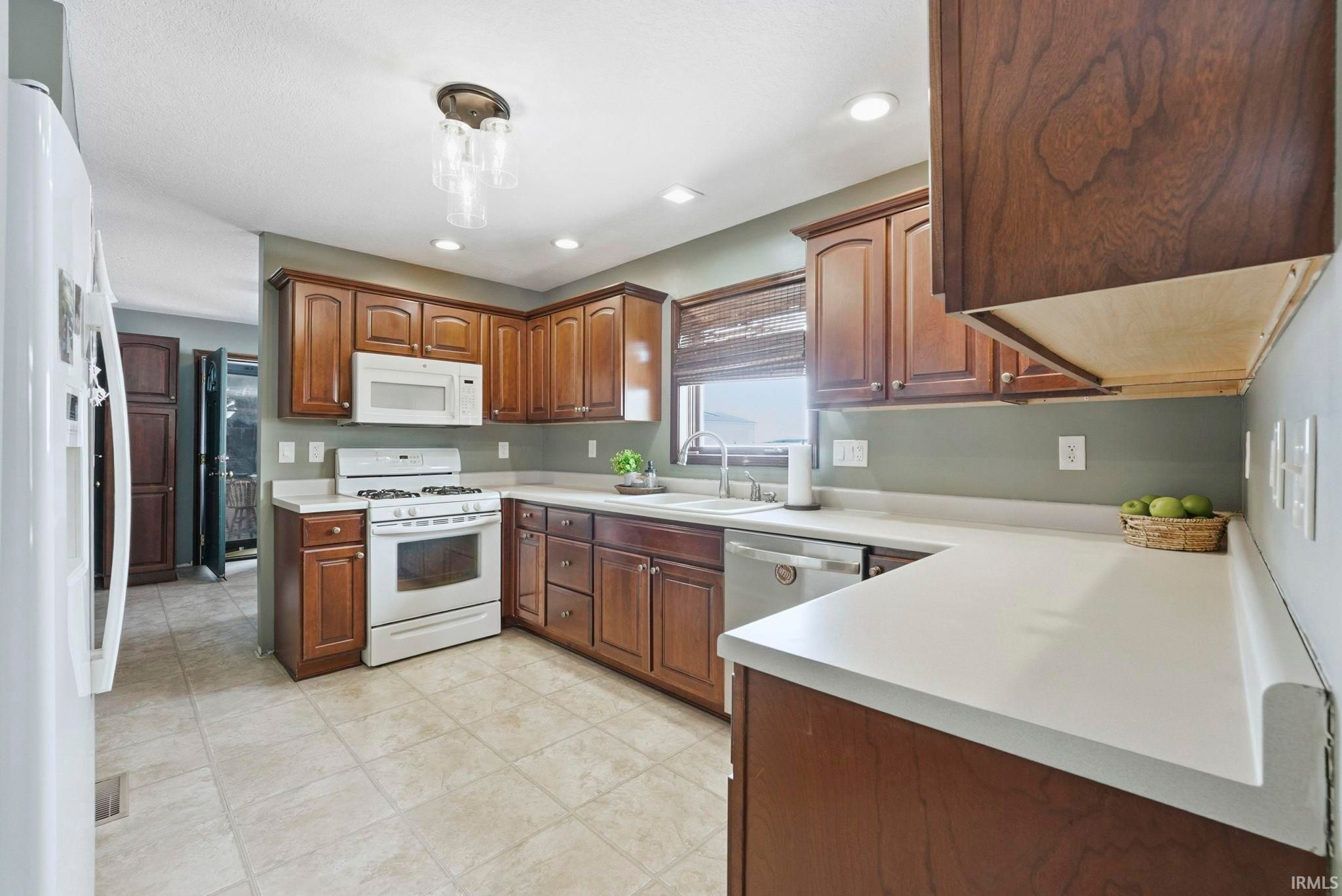 Image of 6087 County Road 11A Road