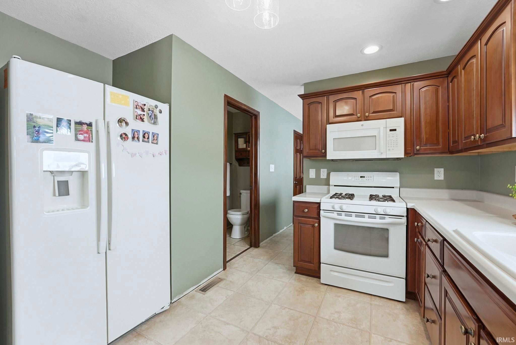 Image of 6087 County Road 11A Road