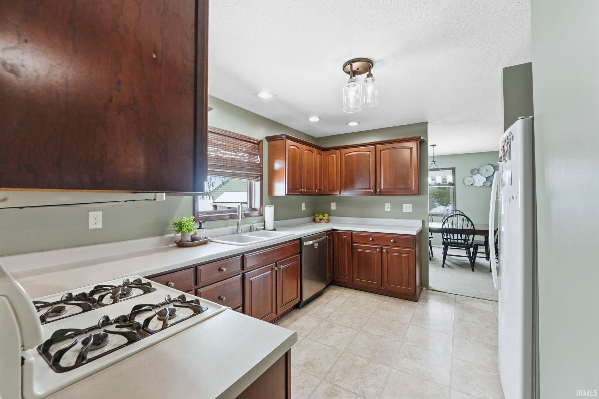 Image of 6087 County Road 11A Road