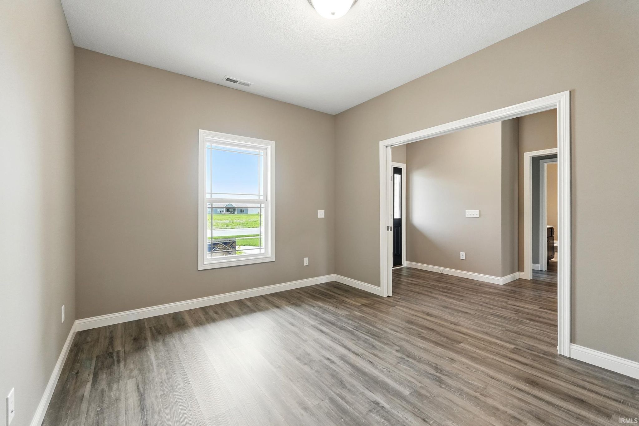 Image of 846 Koehler Place