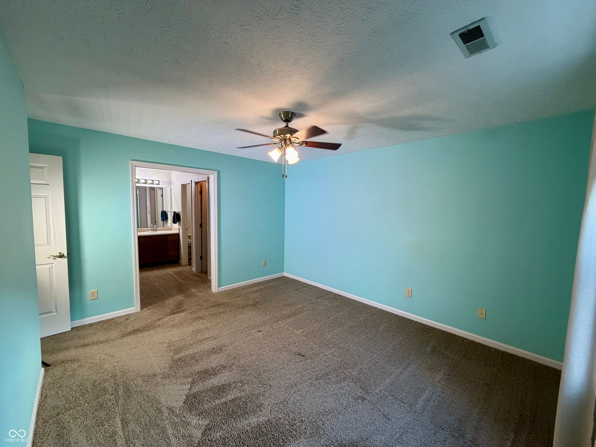 Image of 1019 E Killian Drive