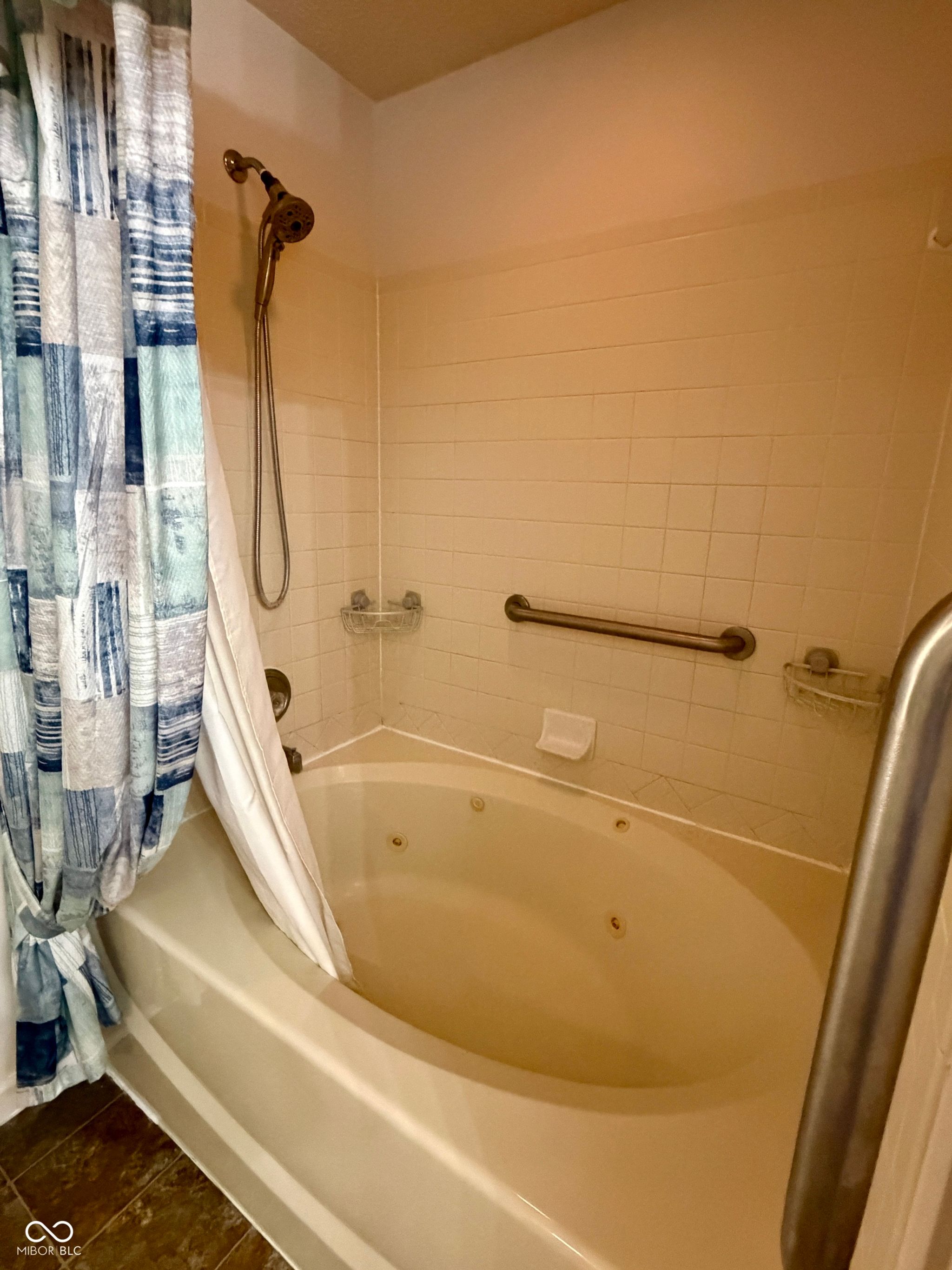 Image of 1019 E Killian Drive