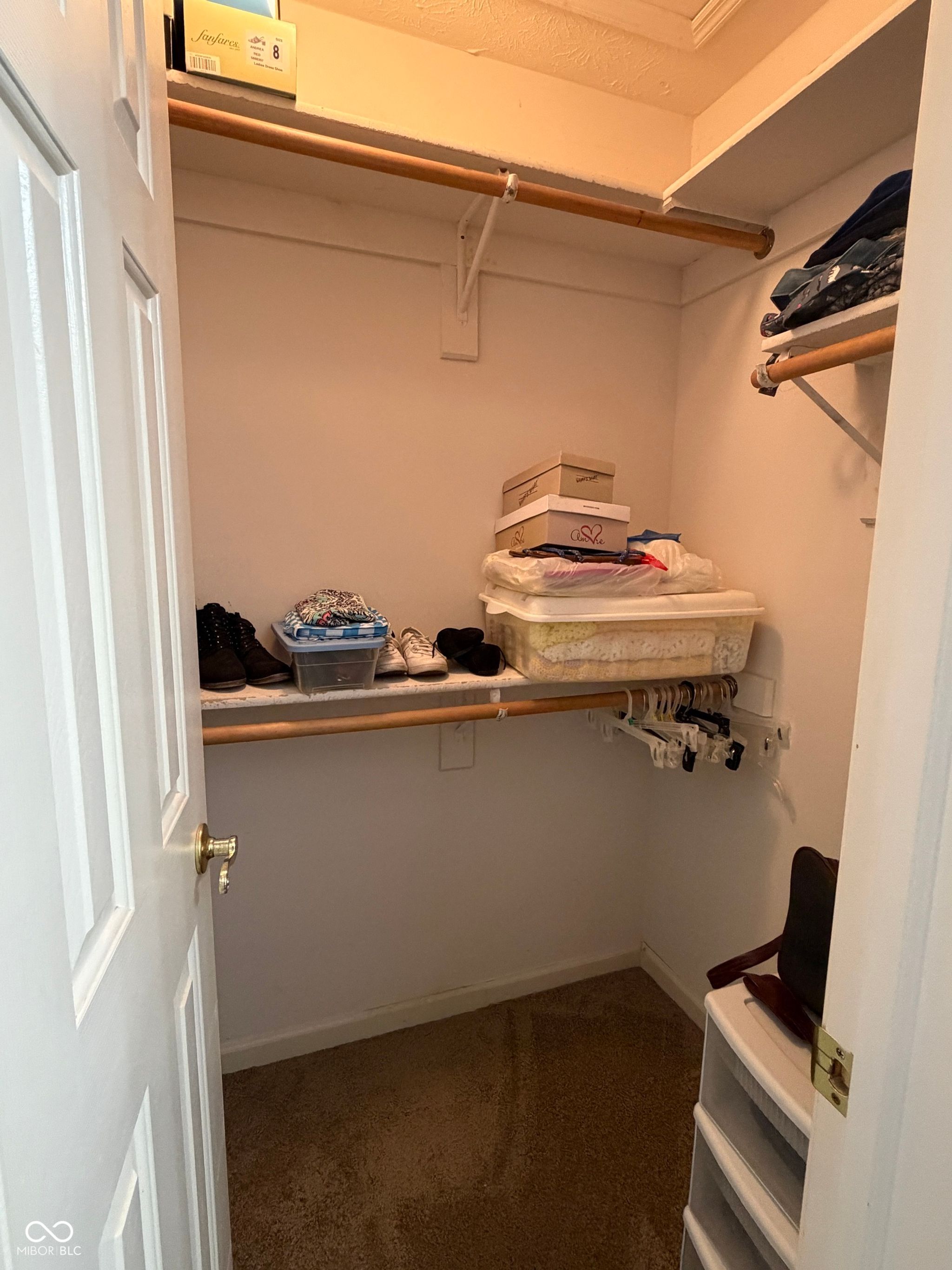 Image of 1019 E Killian Drive