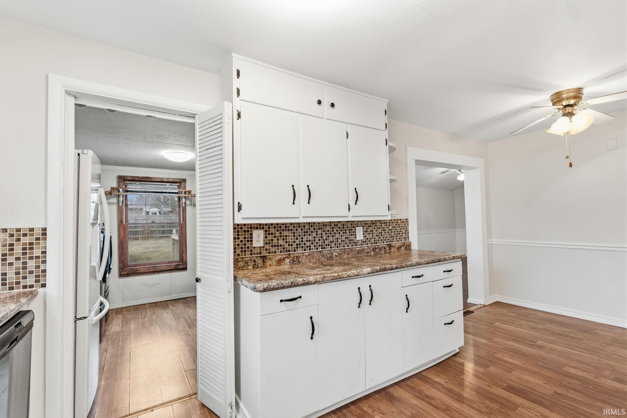 Image of 2425 White Oak Avenue