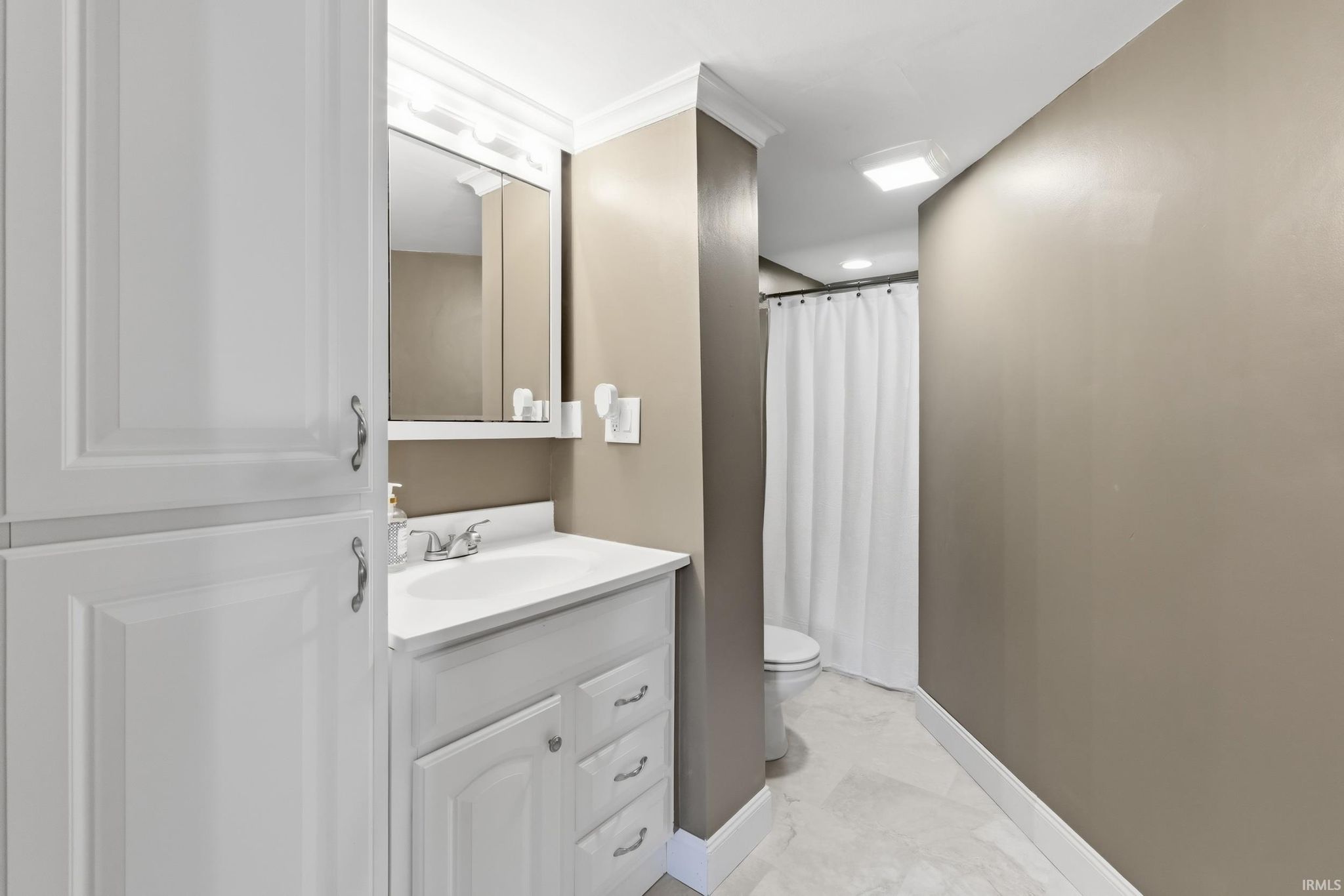 Image of 9166 Auburn Road