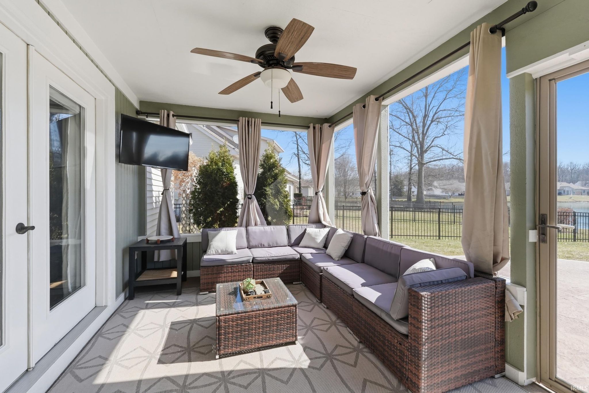 Image of 1017 Windsor Lake Drive