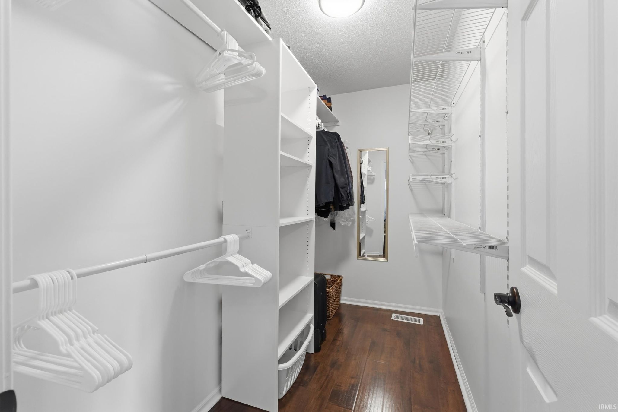 Image of 1017 Windsor Lake Drive