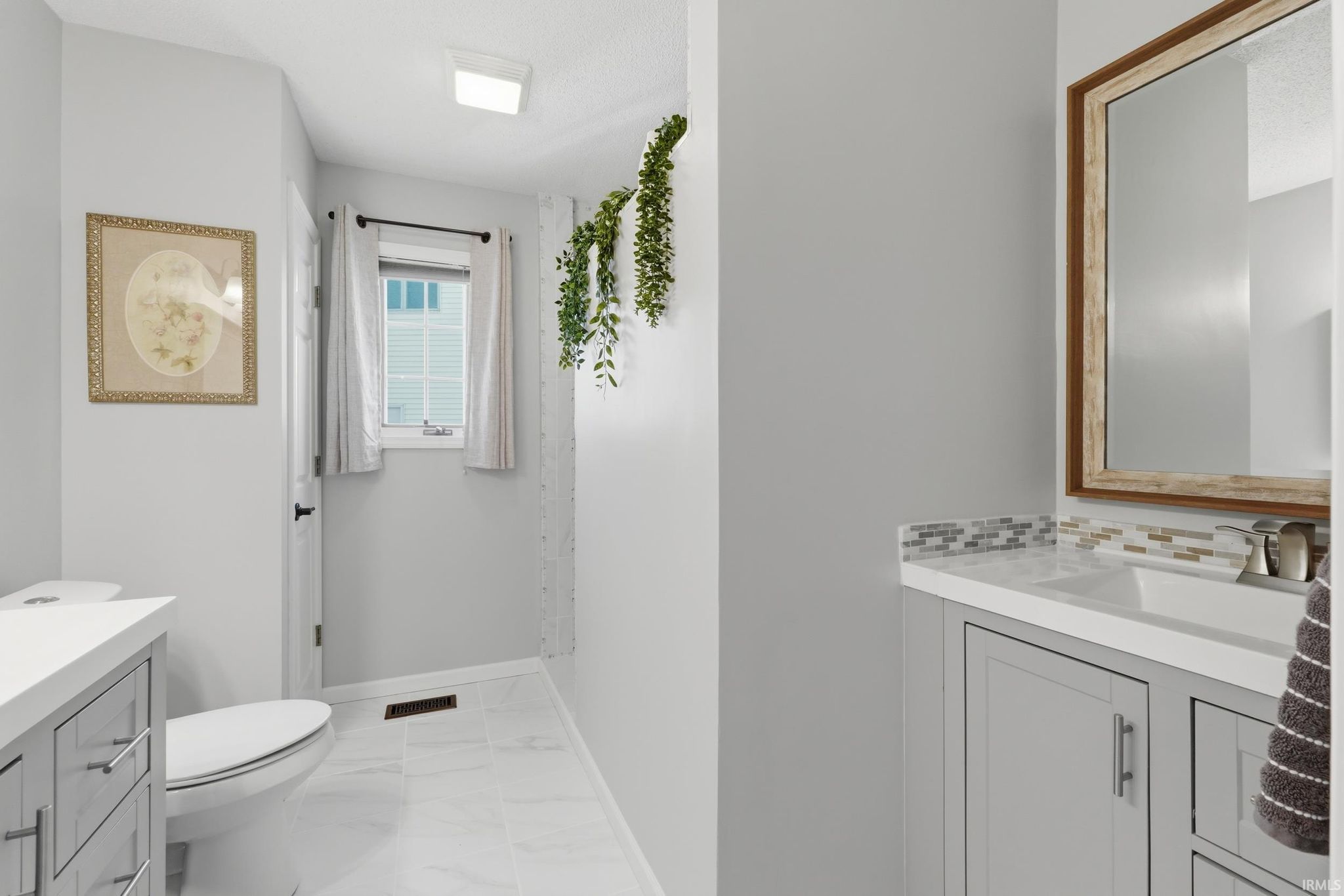 Image of 1017 Windsor Lake Drive