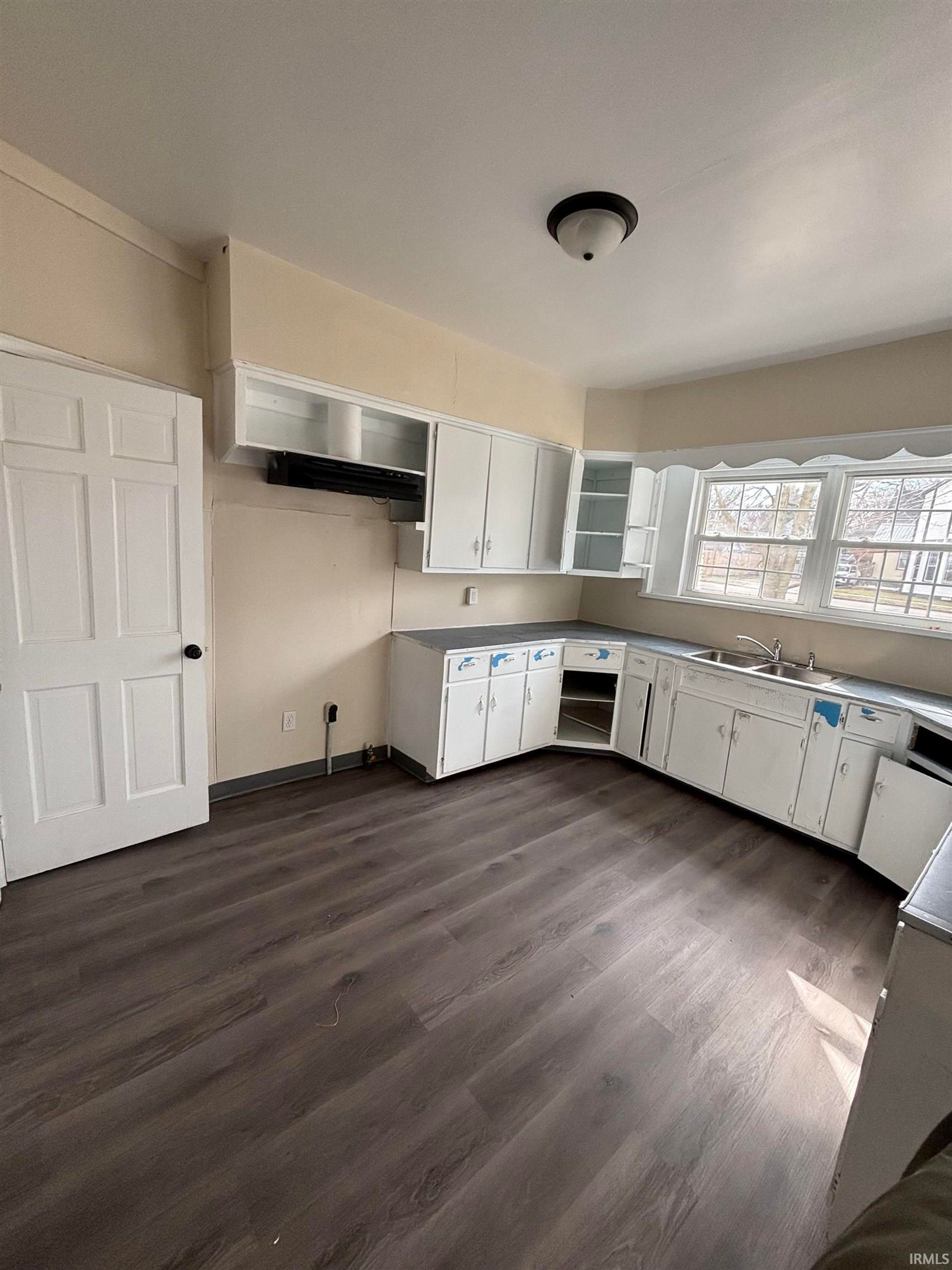 Image of 1829 Hoagland Avenue