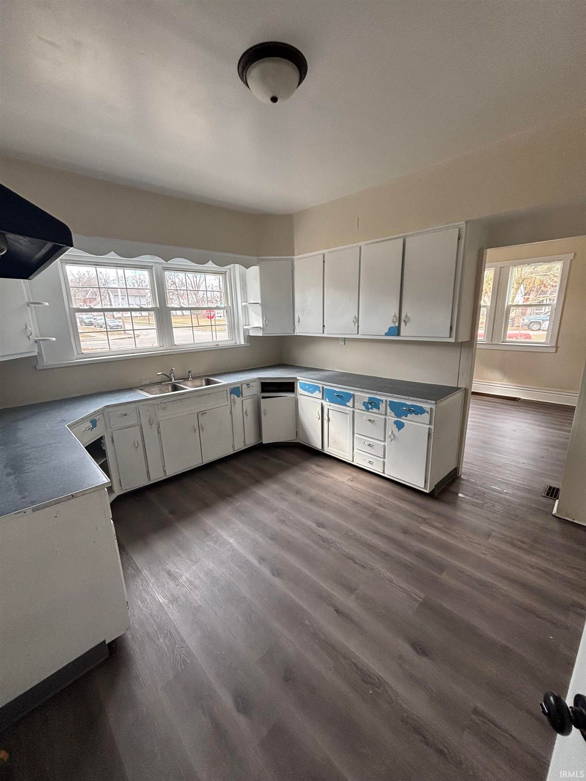 Image of 1829 Hoagland Avenue