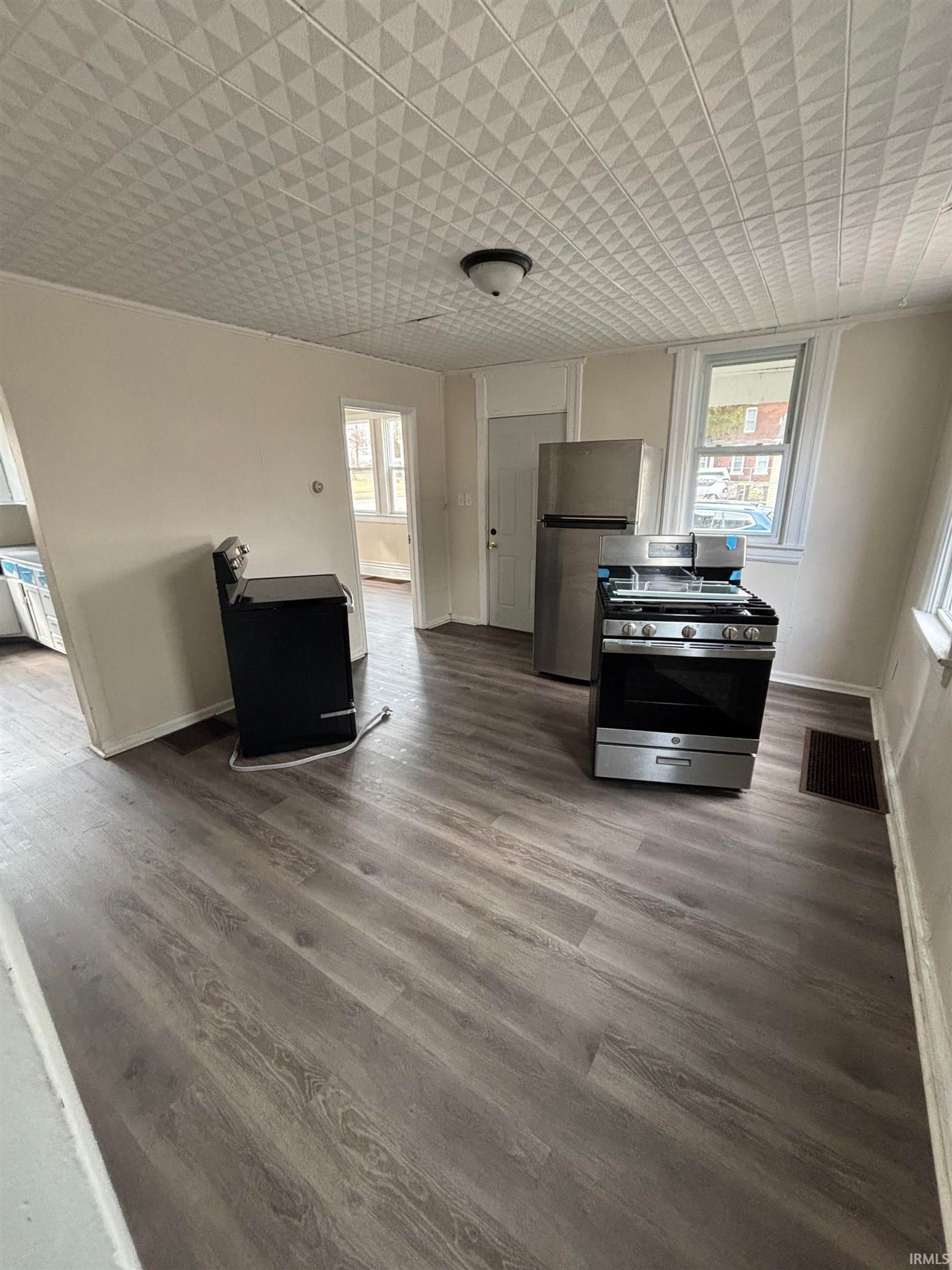 Image of 1829 Hoagland Avenue