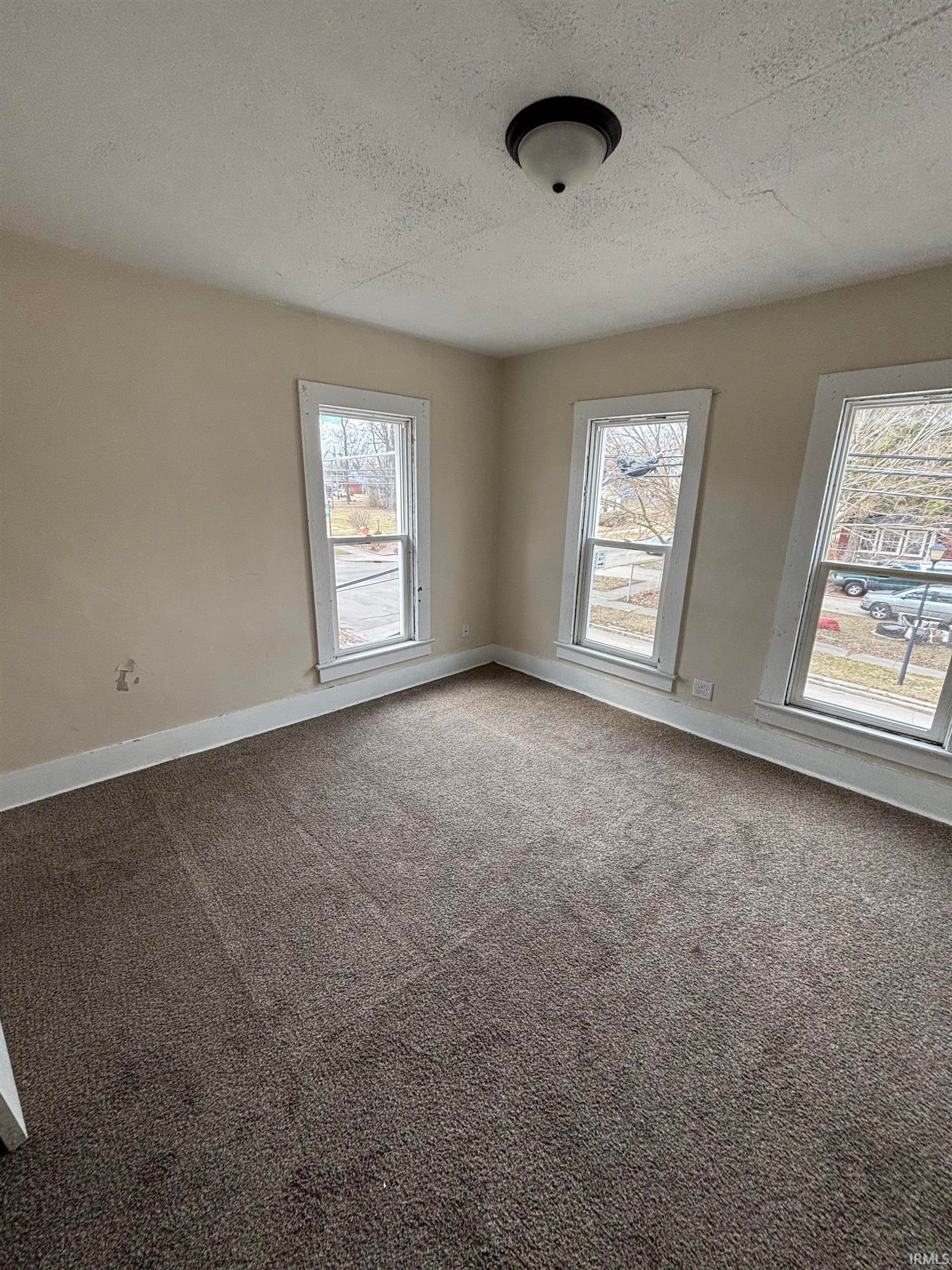 Image of 1829 Hoagland Avenue