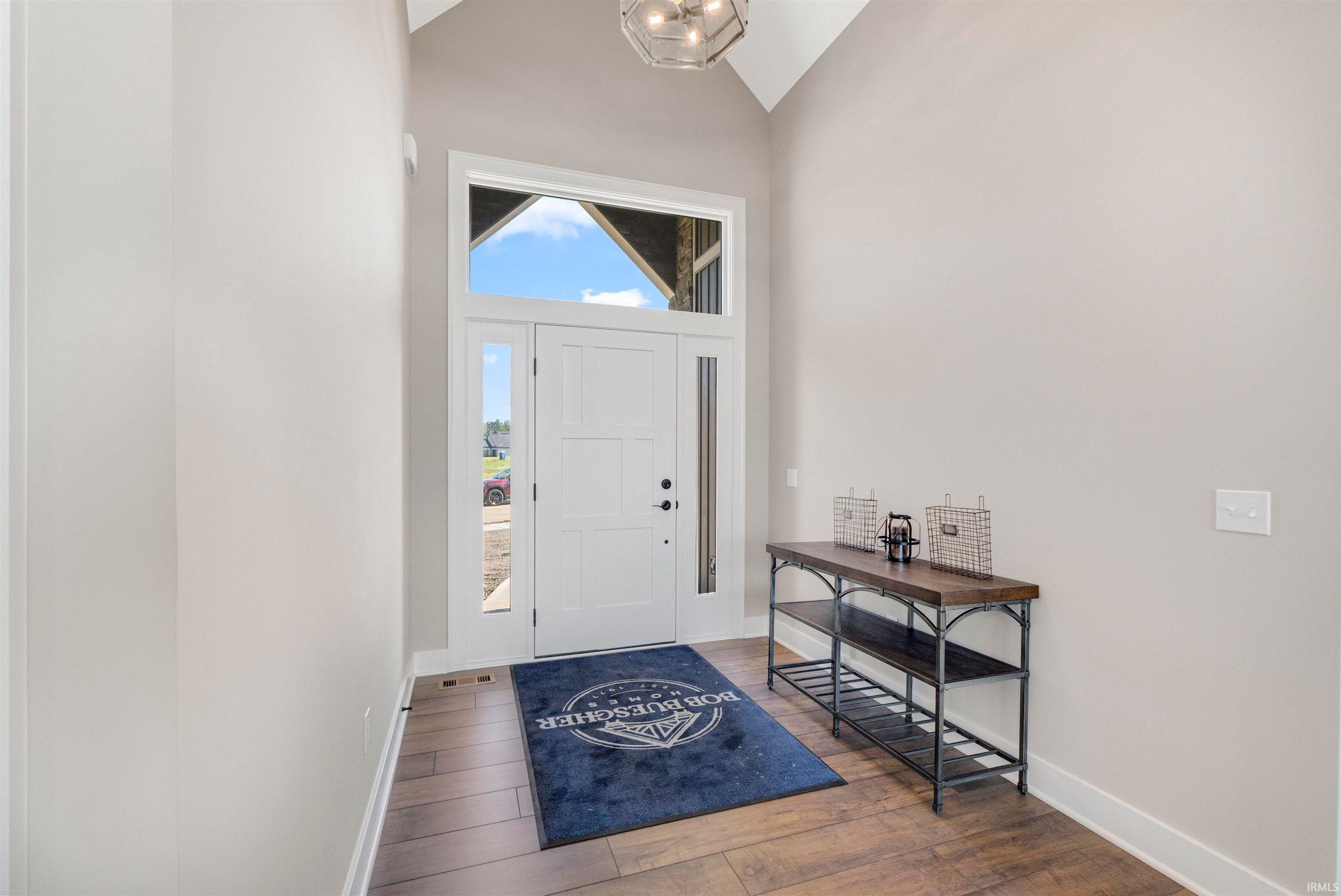 Image of 17645 Monza Pass