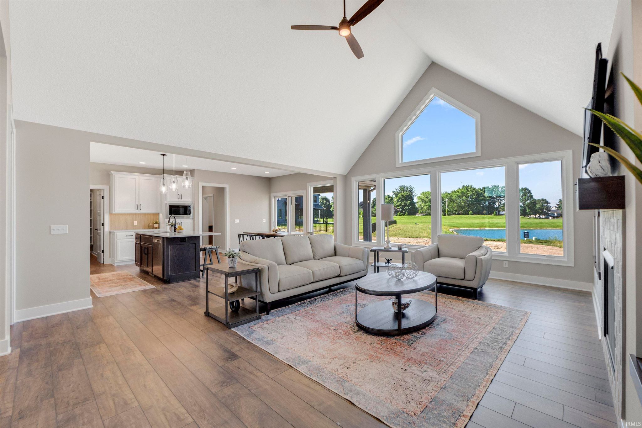 Image of 17645 Monza Pass