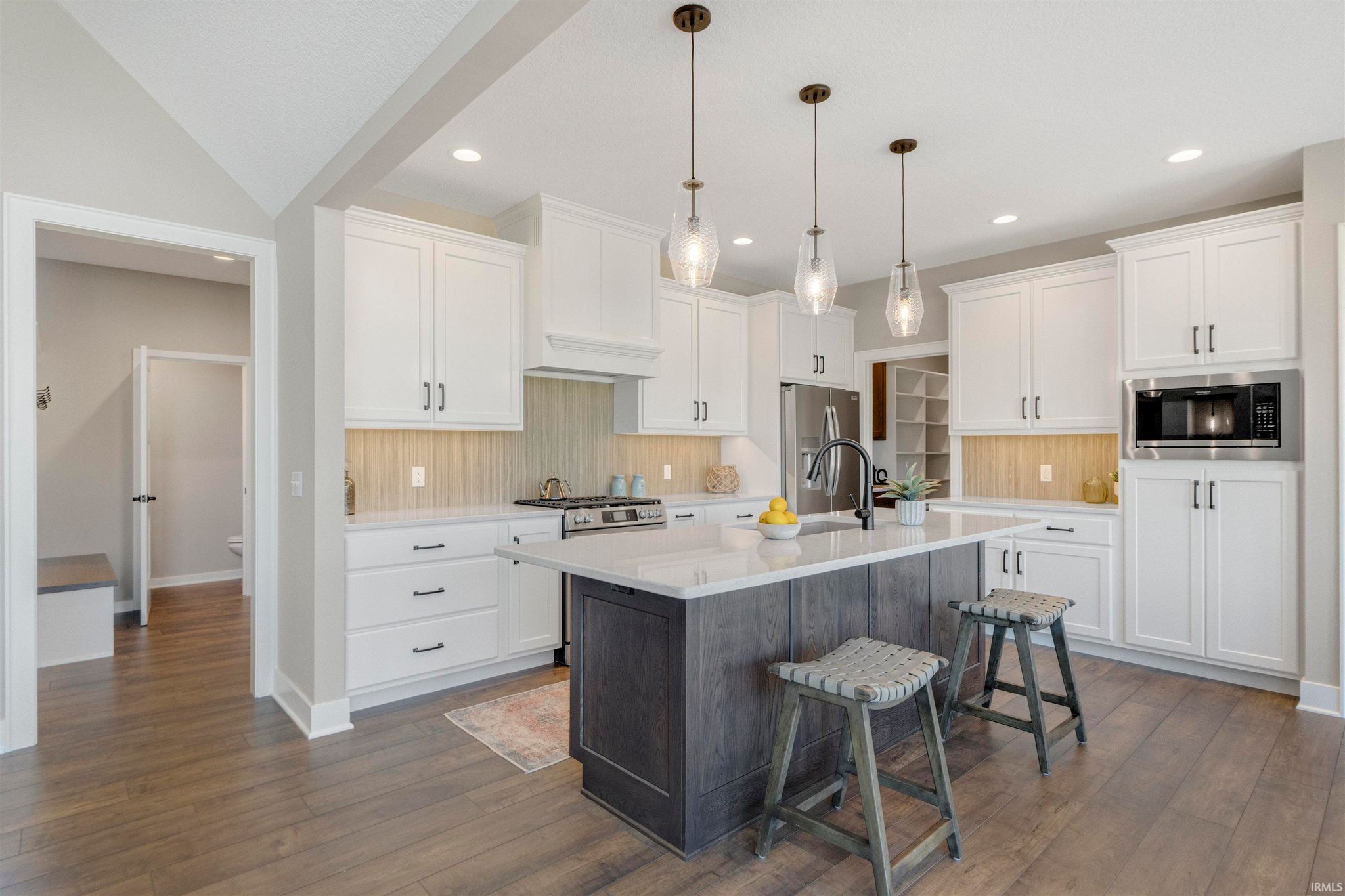 Image of 17645 Monza Pass