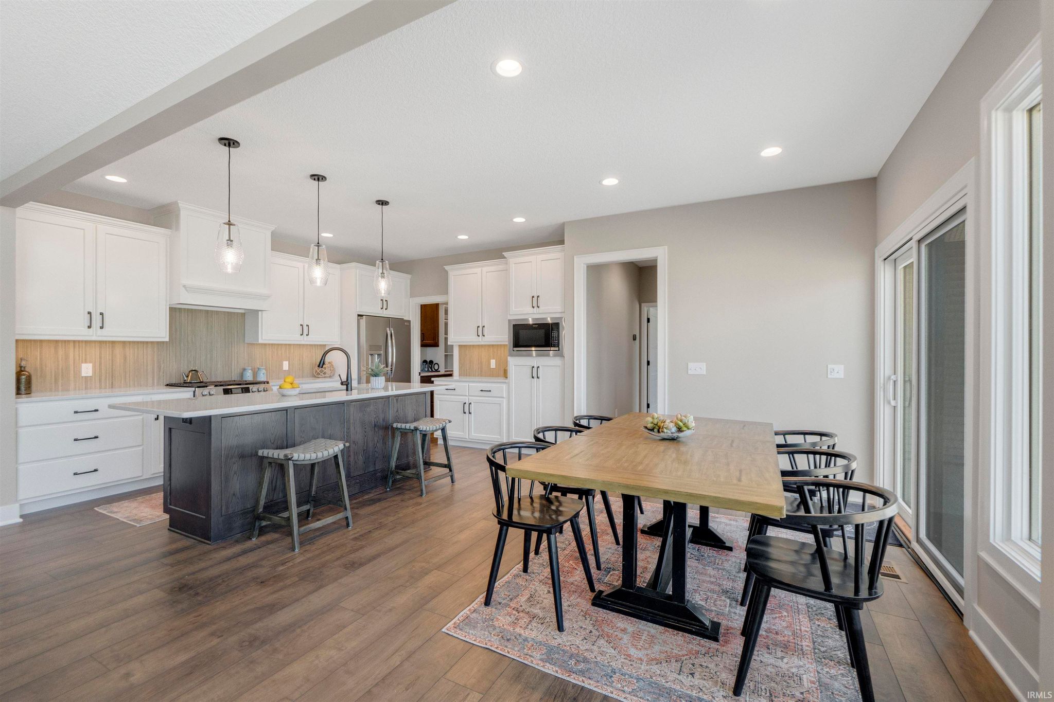 Image of 17645 Monza Pass