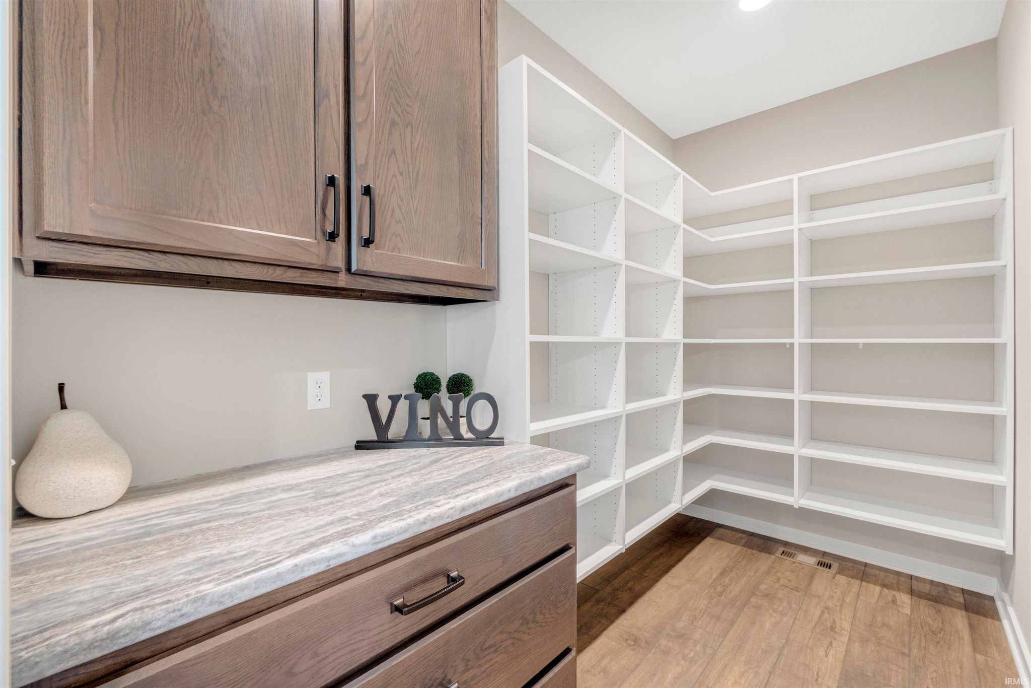 Image of 17645 Monza Pass