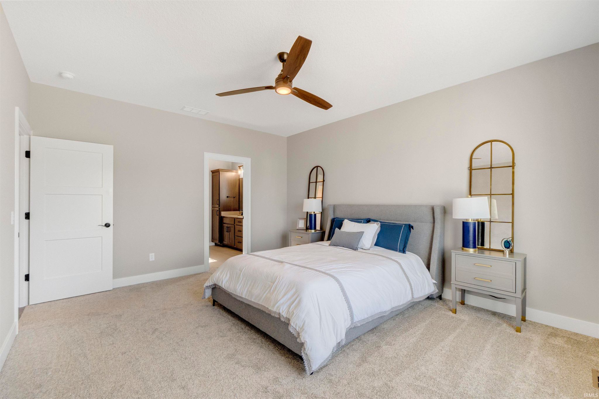 Image of 17645 Monza Pass