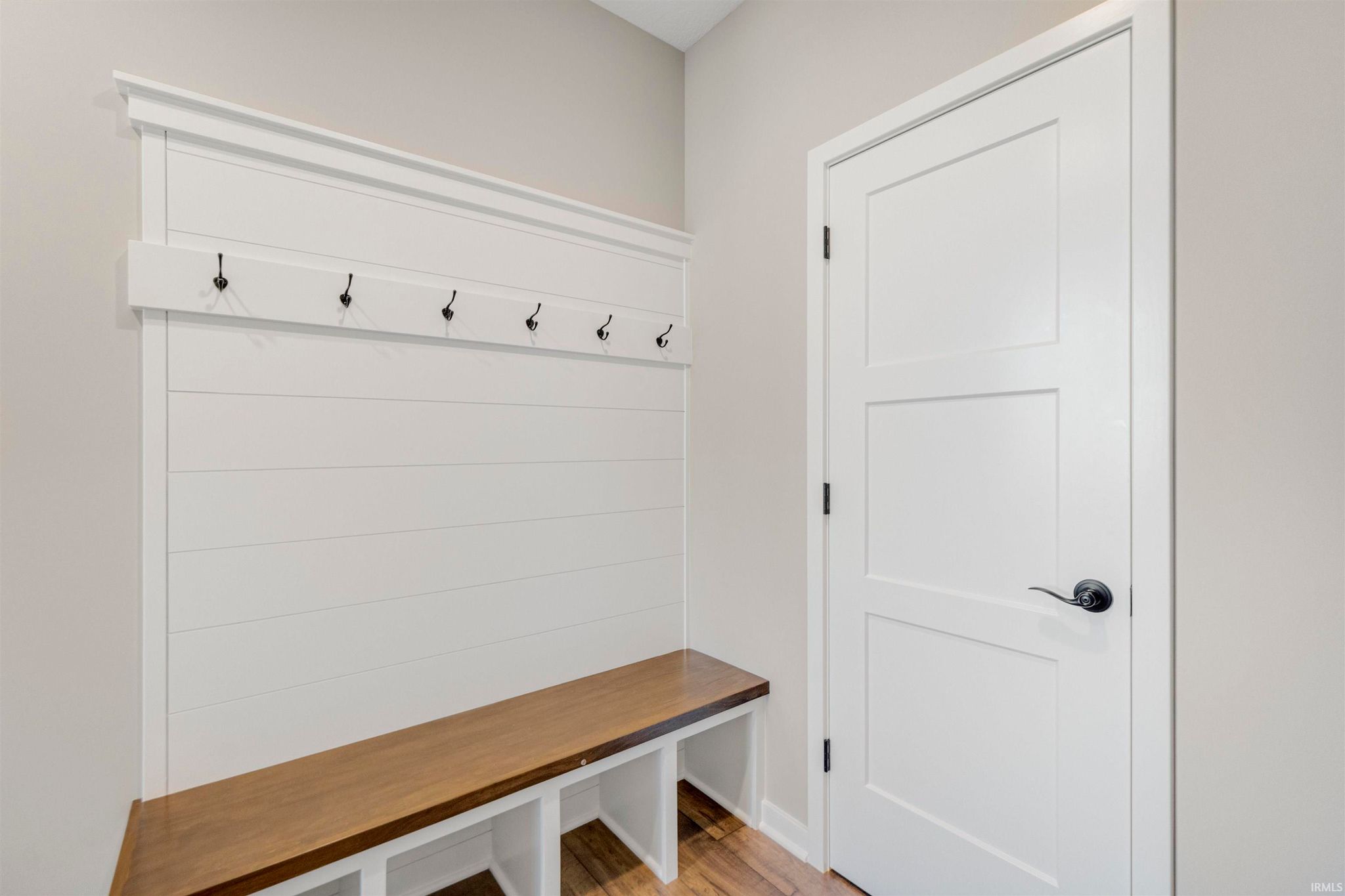 Image of 17645 Monza Pass