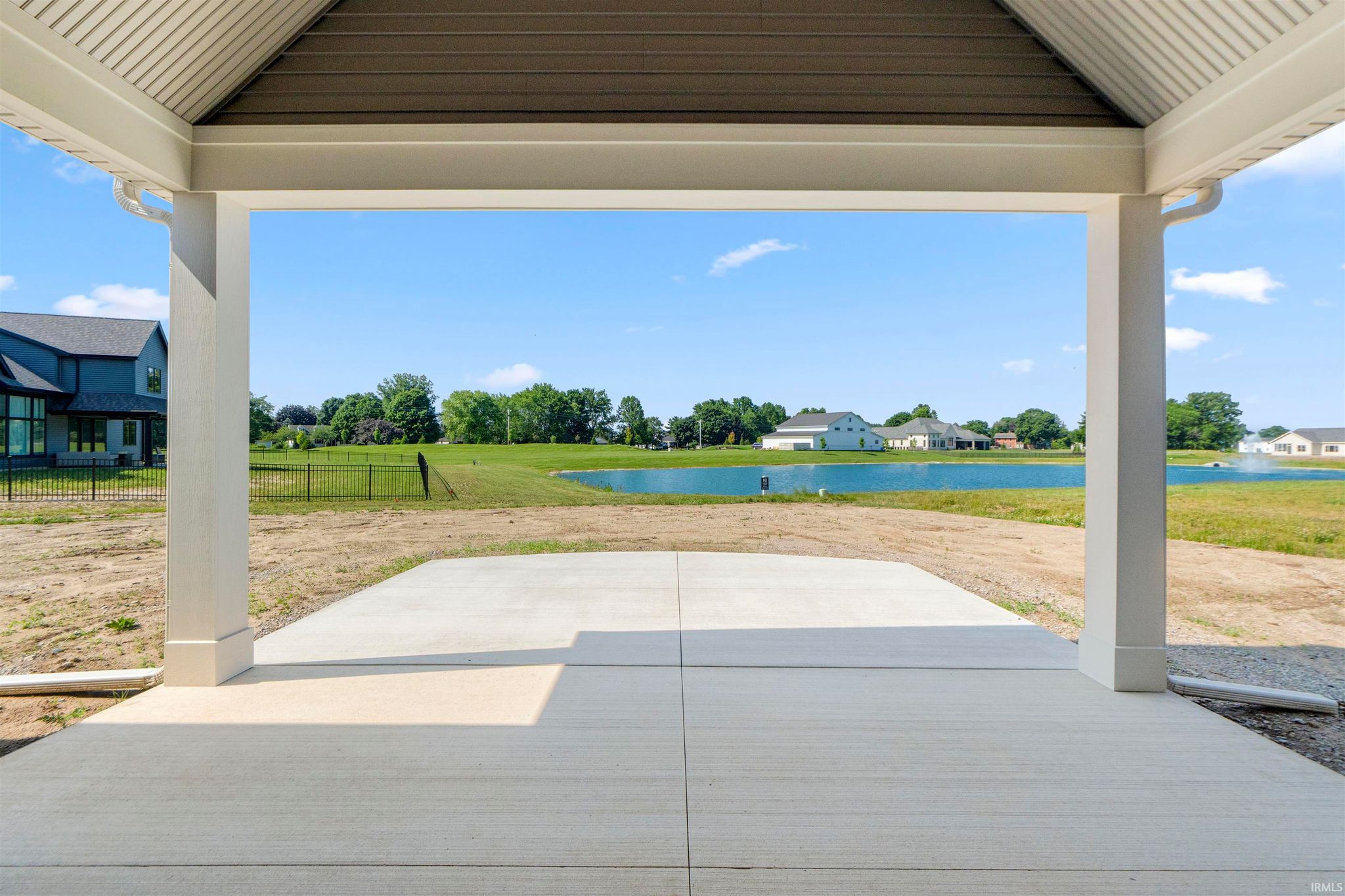 Image of 17645 Monza Pass