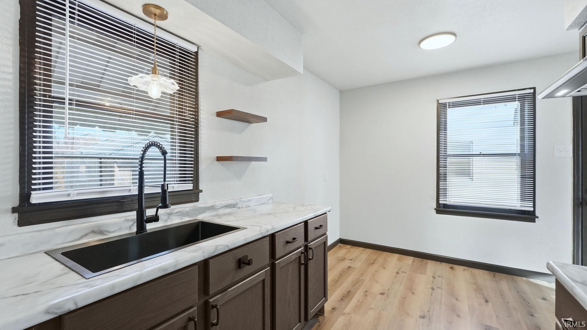 Image of 3530 Robinwood Drive