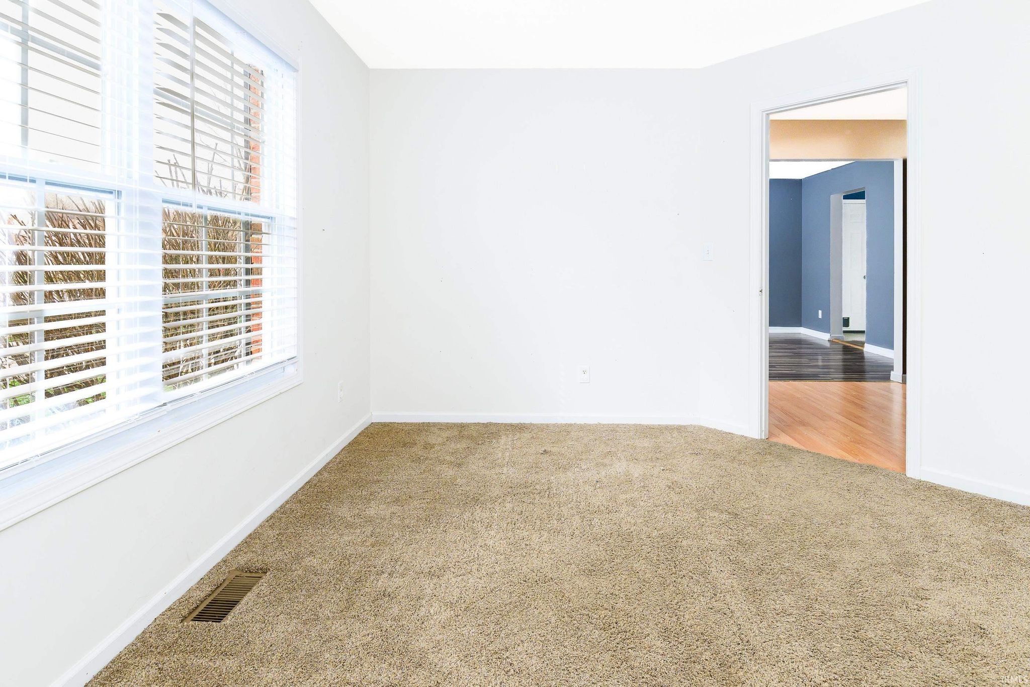 Image of 7102 W Pinnacle Drive