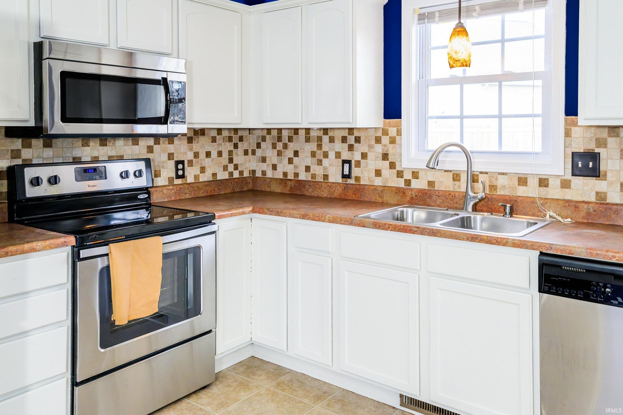 Image of 7102 W Pinnacle Drive