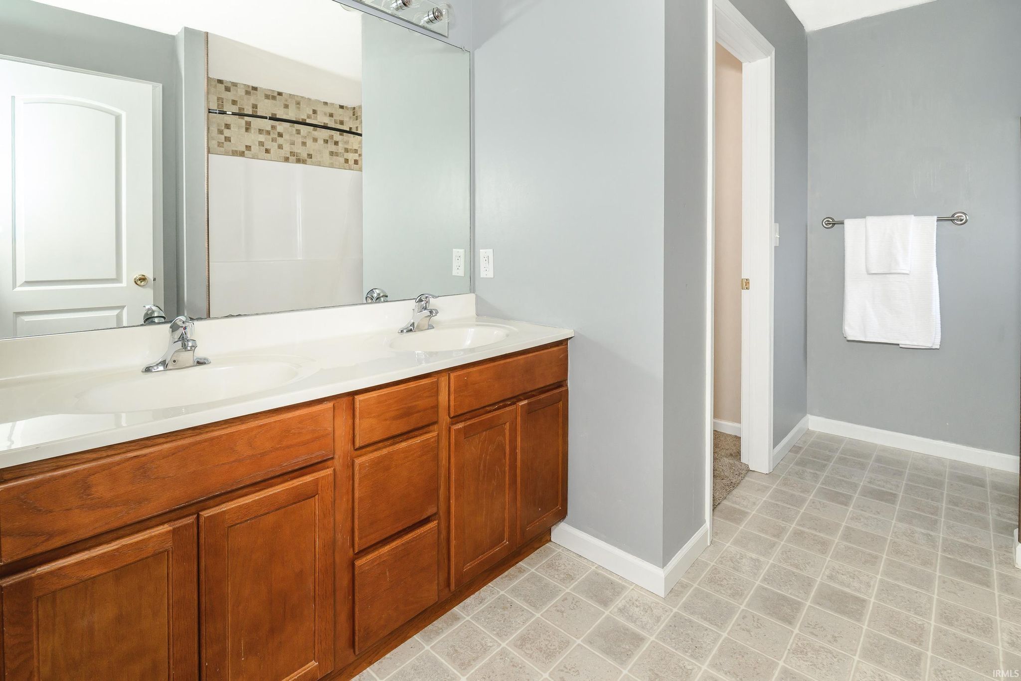 Image of 7102 W Pinnacle Drive