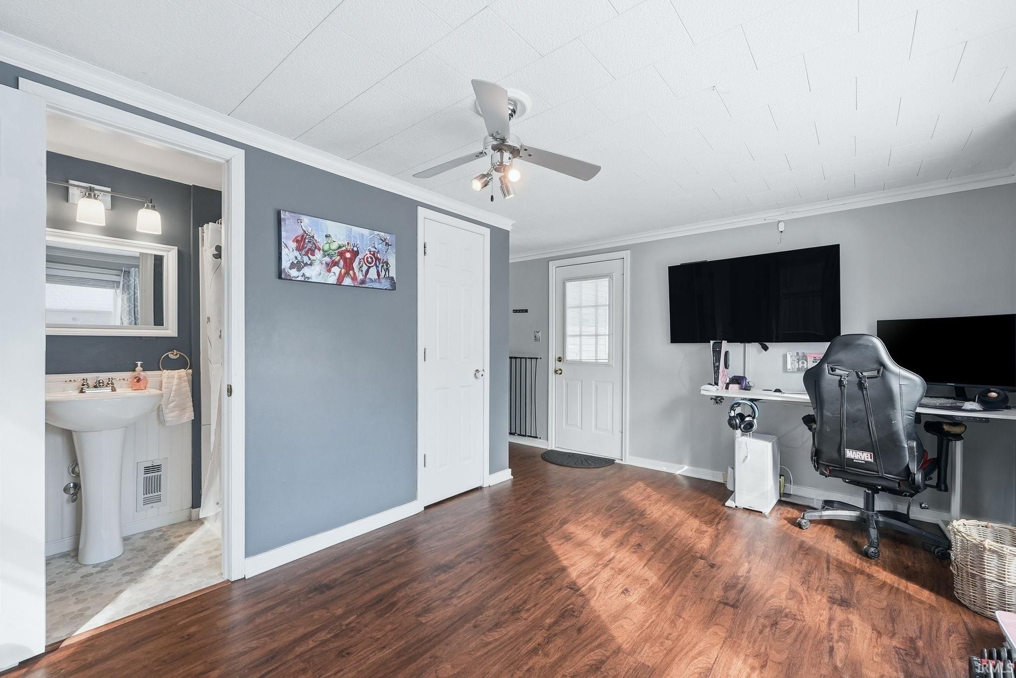 Image of 4707 S Calhoun Street