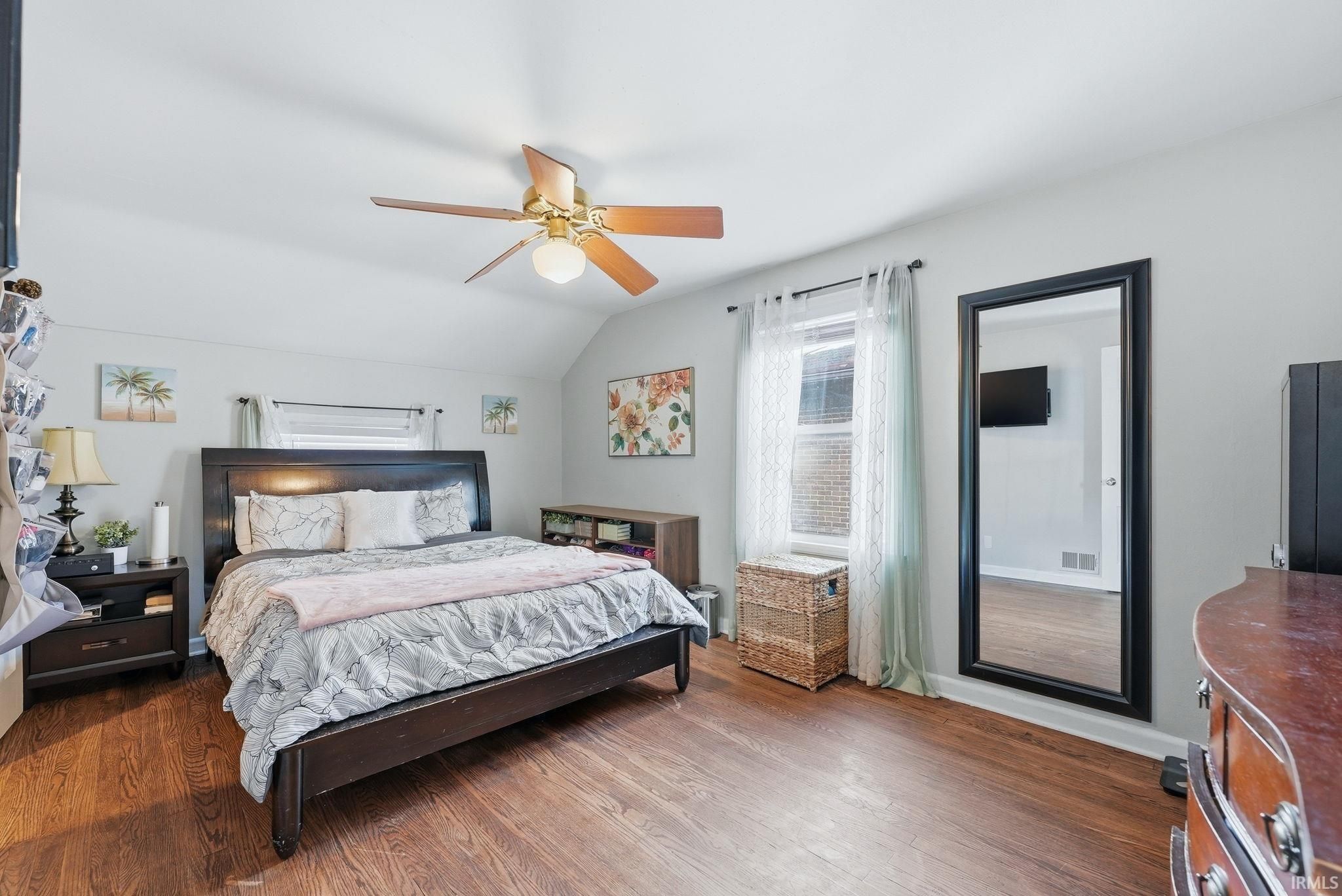 Image of 4707 S Calhoun Street