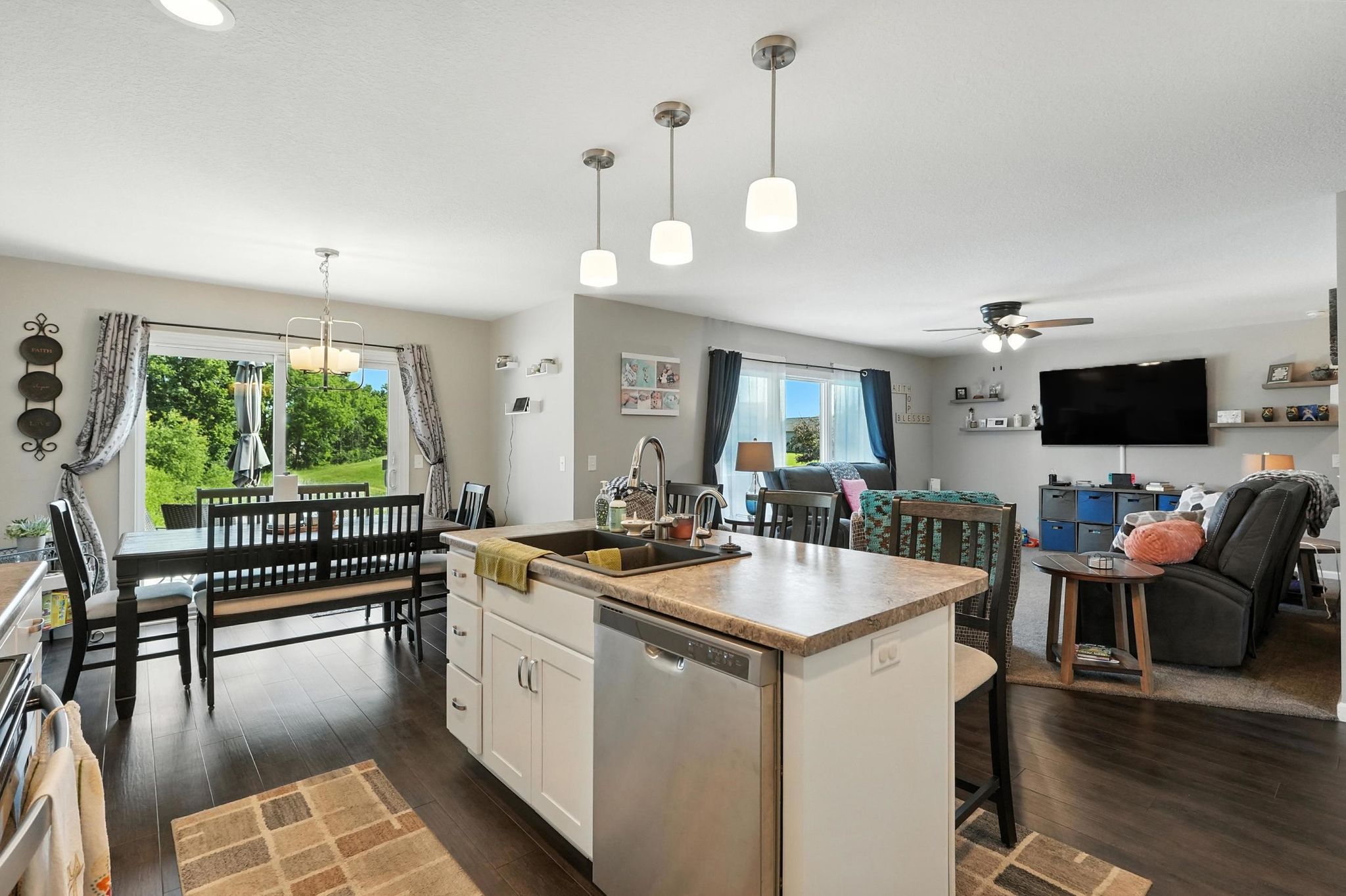 Image of 687 Sully Court