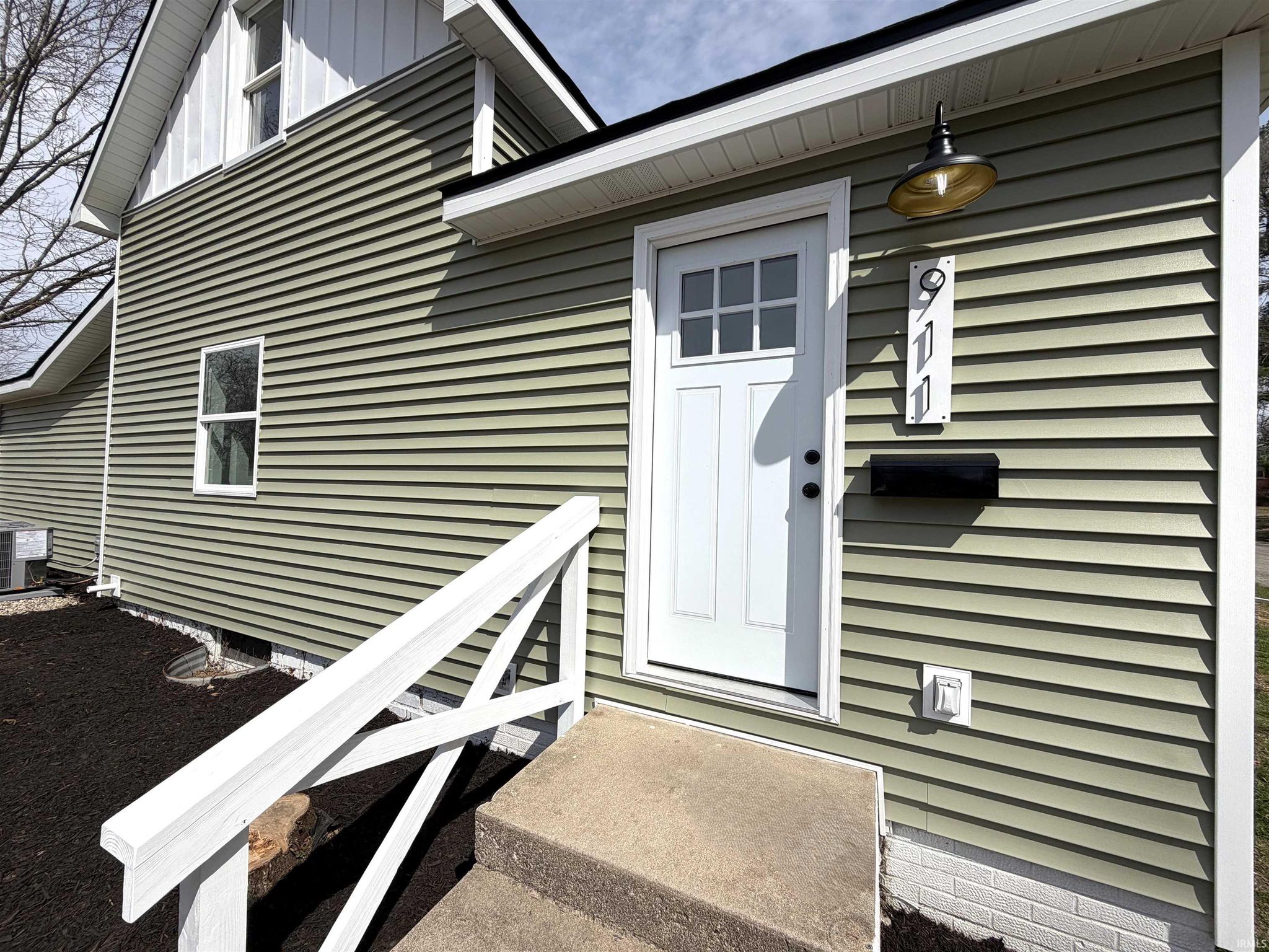 Image of 911 Crockett Street