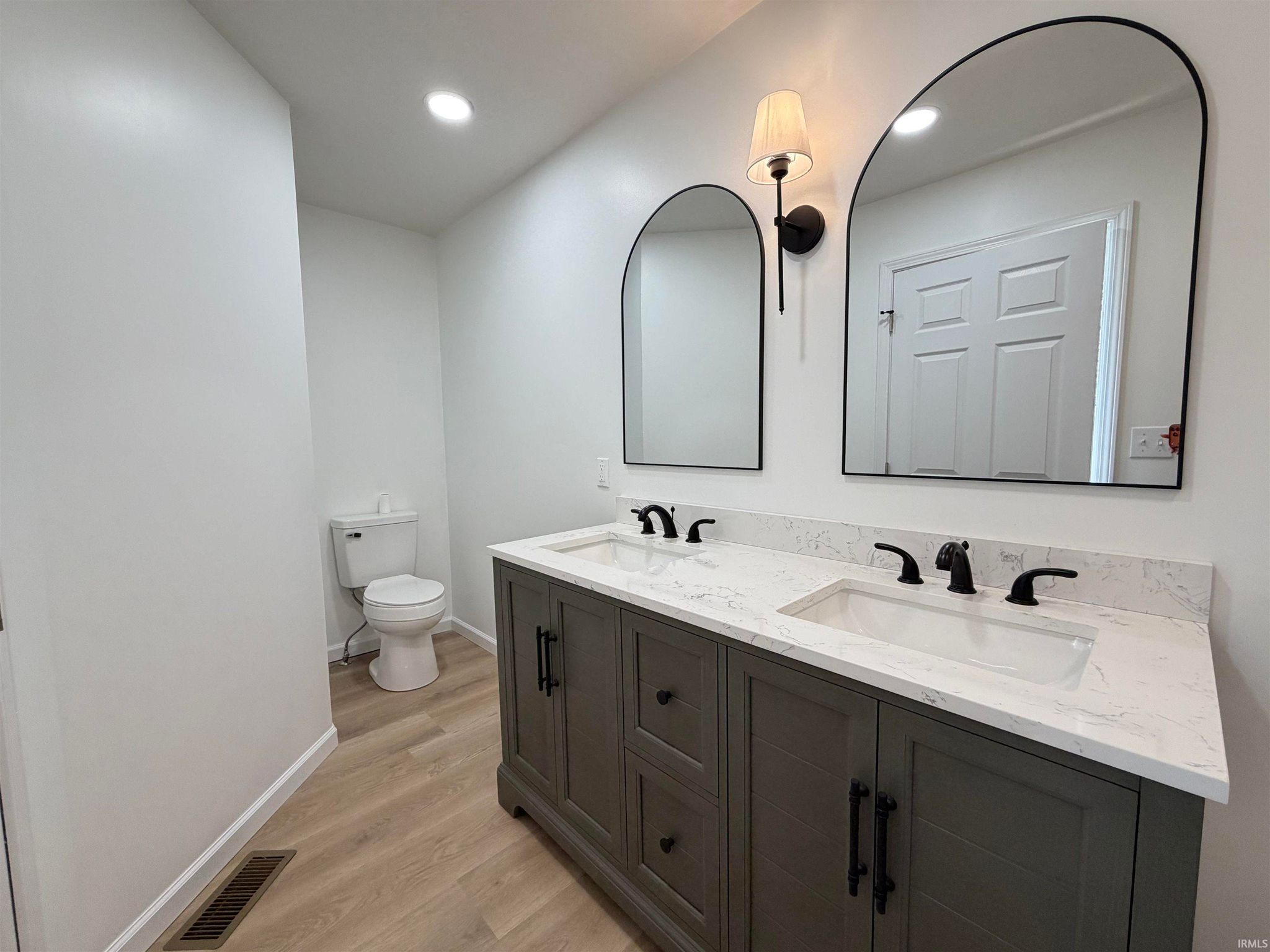 Image of 911 Crockett Street